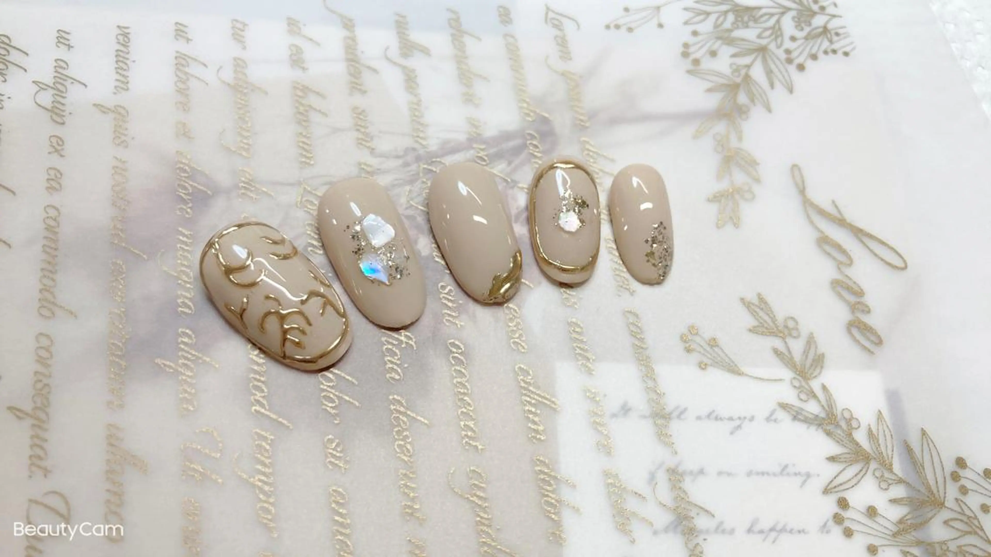 ネイル ewt miniのマツエク・マツパデザイン