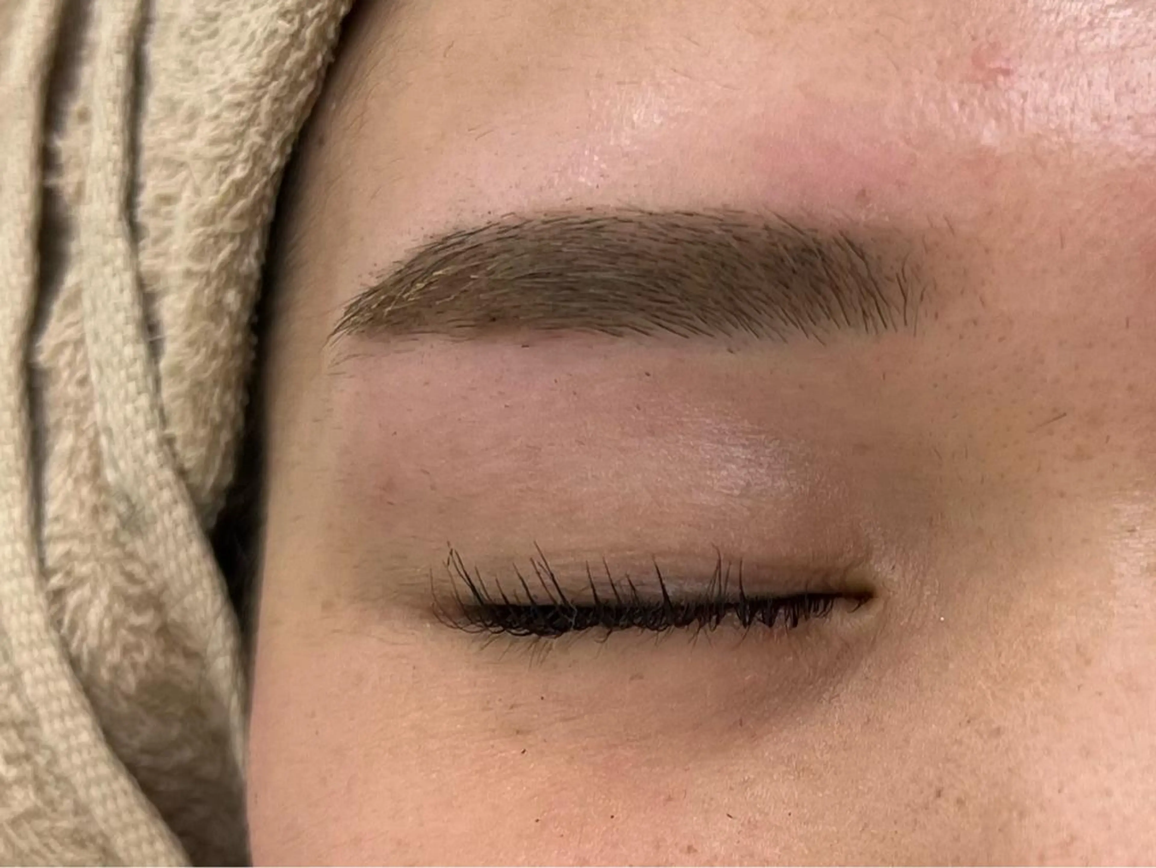 アイブロウ クレアラルーチェ倉敷西阿知店所属・太田 奈留のマツエク・マツパデザイン