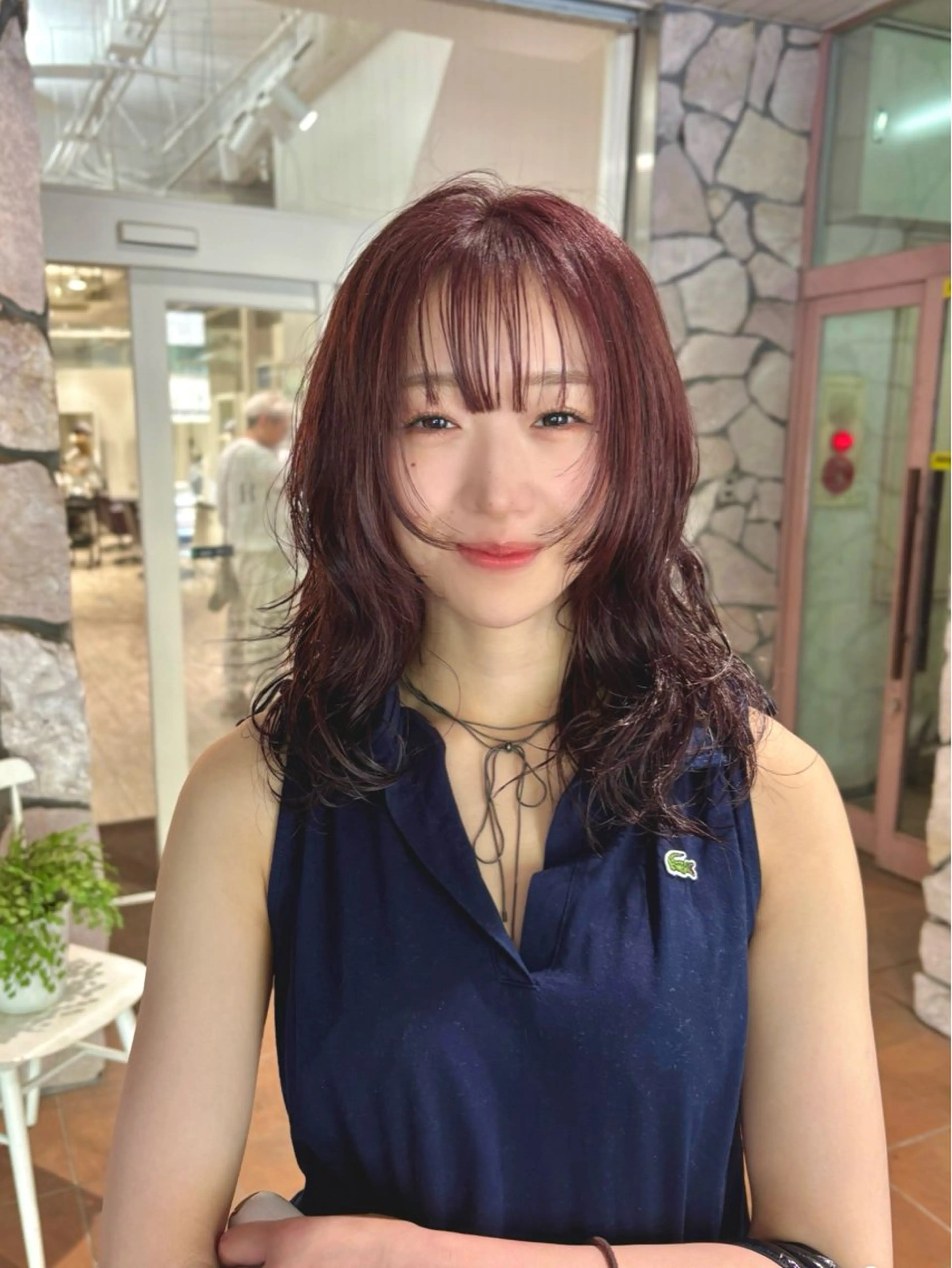 セミロング behive  駅前店所属・菊地 桃花のヘアスタイル