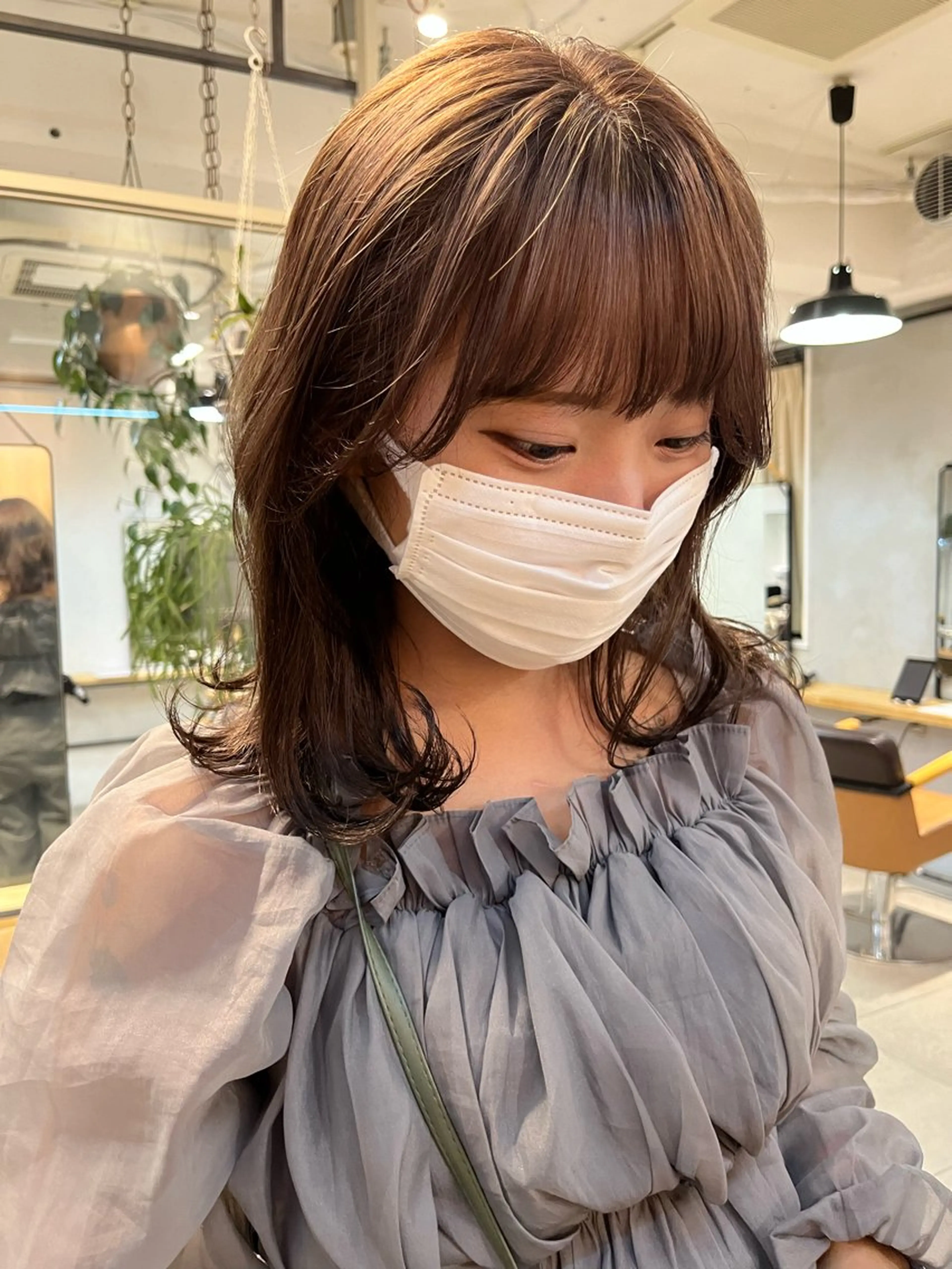 ミディアム カラー スッと馴染むhair /ヨシダトモキのヘアスタイル