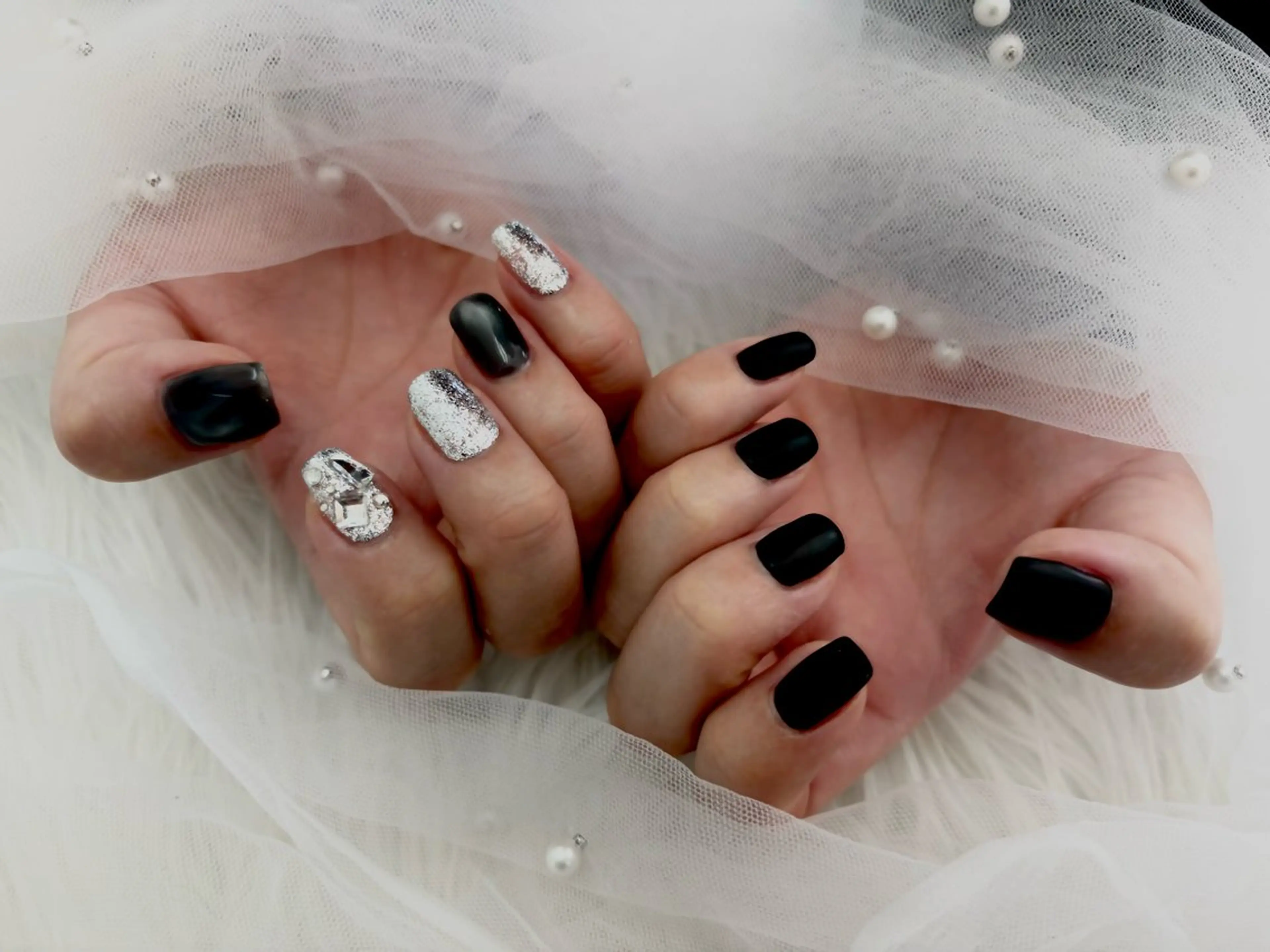 ネイル ラメ(グリッター) マグネットネイル マットネイル YASHIRO SERINAのネイルデザイン