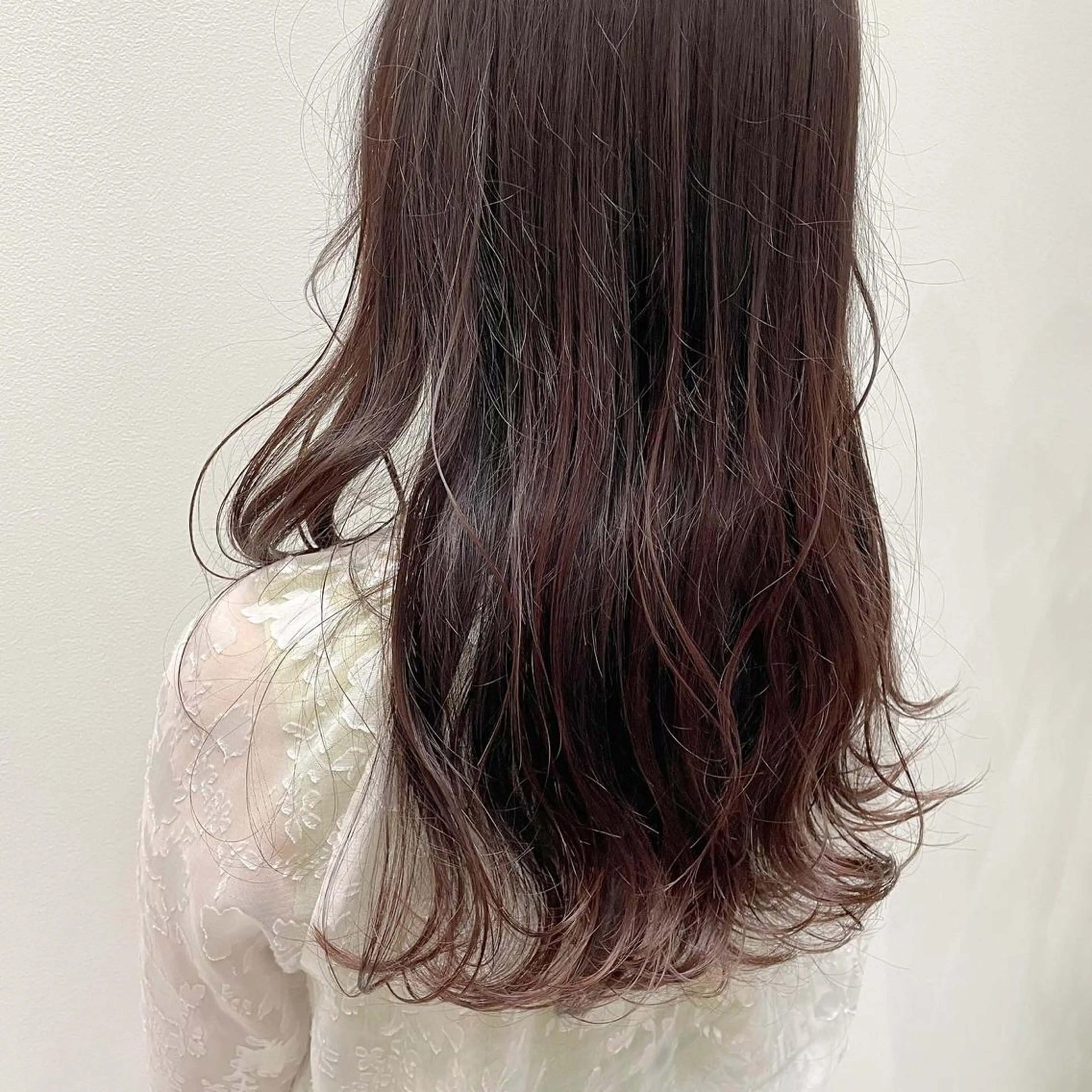 ロング カット ヘアカラー 明石 歩樹のヘアスタイル