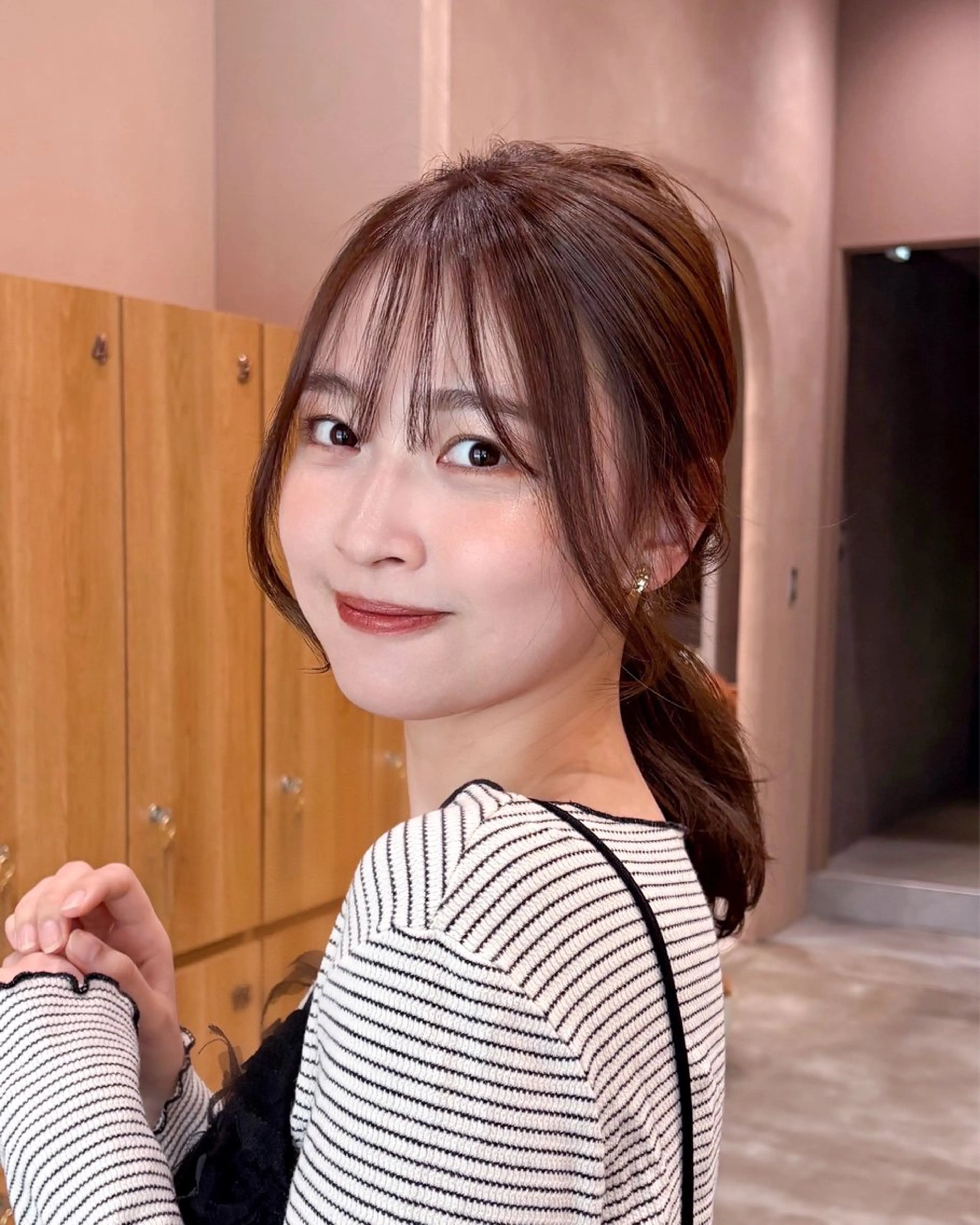 セミロング ヘアアレンジ 🍏あおい 🍏 似合わせカラーのヘアスタイル