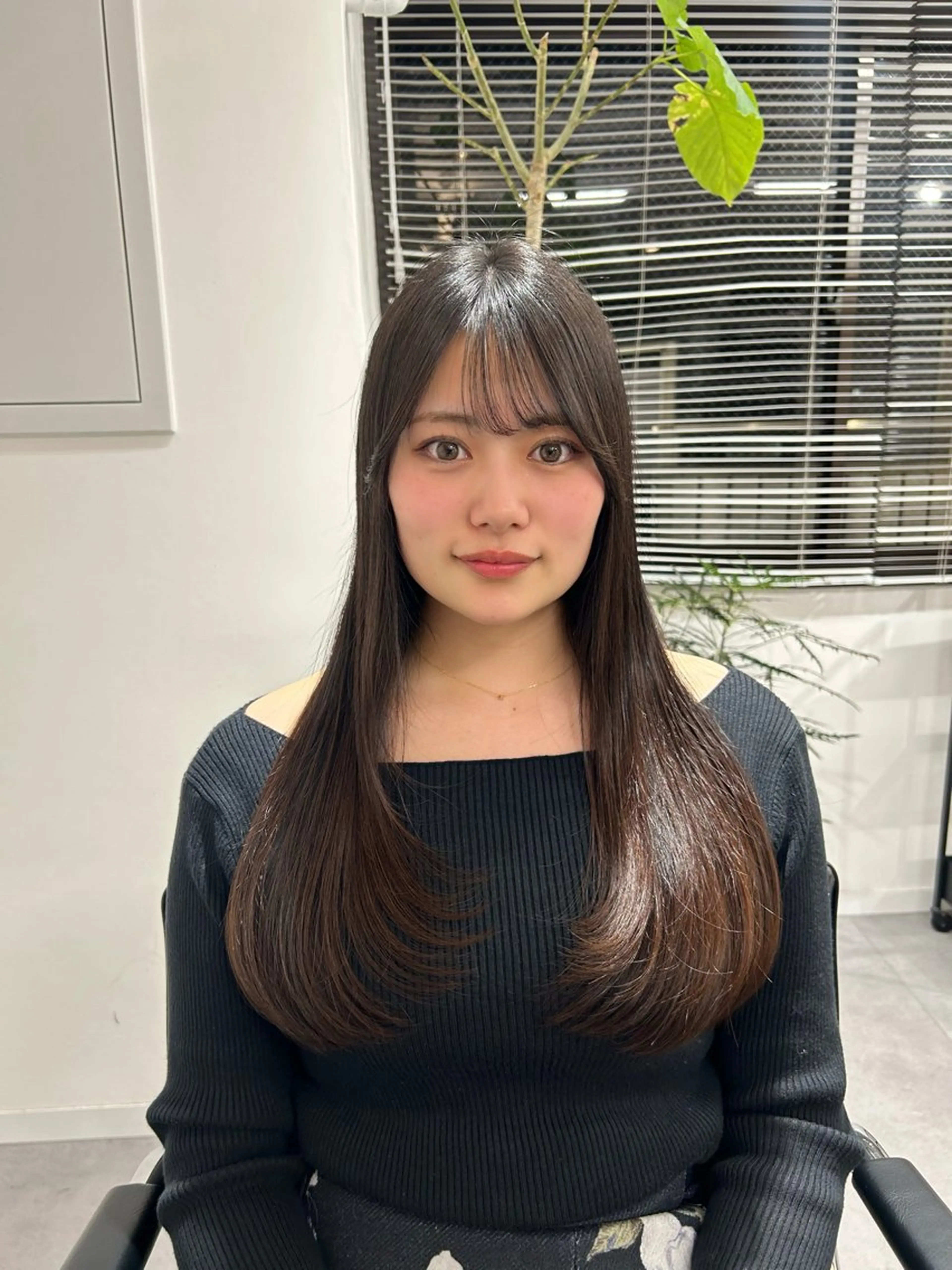 ロング レイヤーカット カット ヘアカラー ❤️ショートカット ・顔周りカット❤️のヘアスタイル