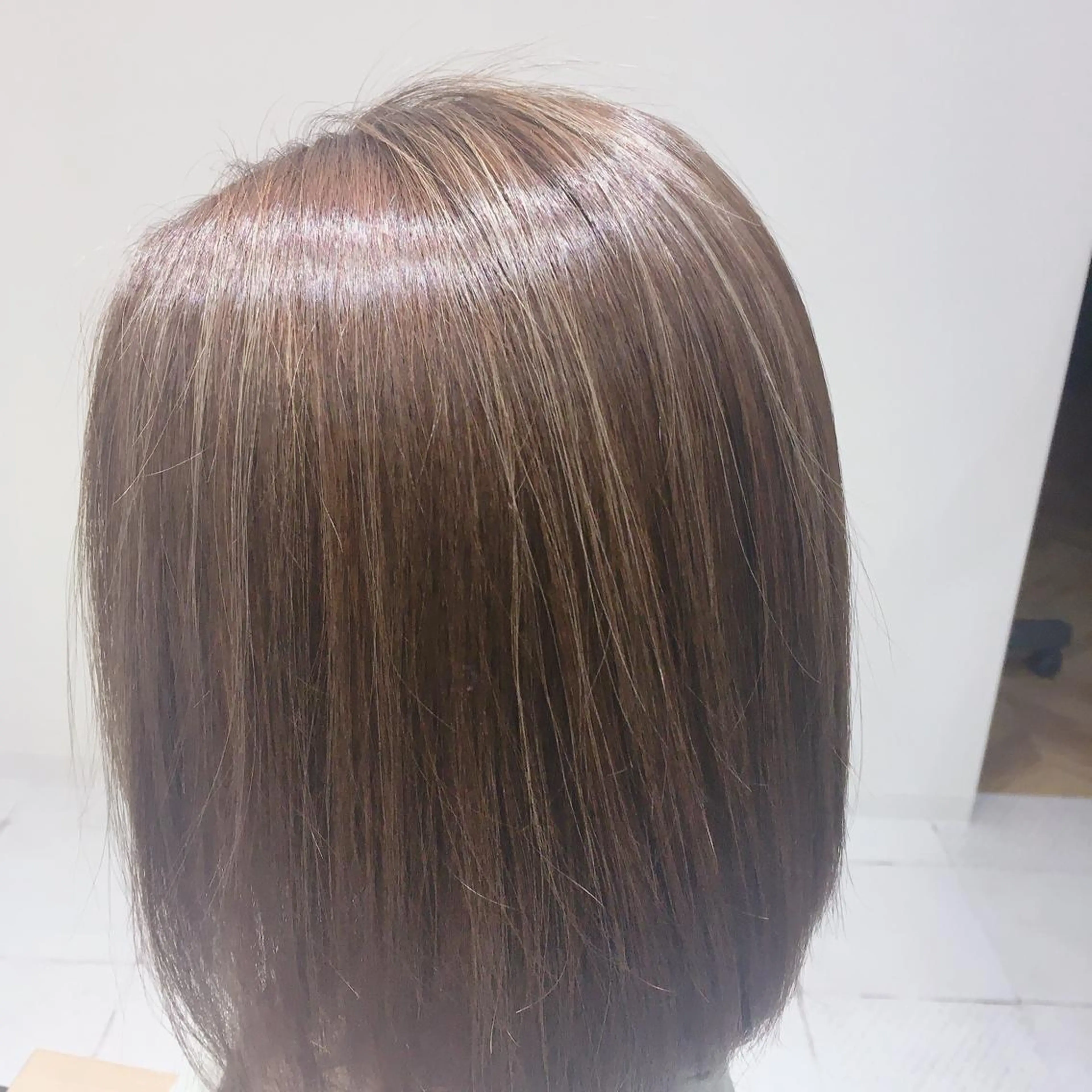 ミディアム カラー 神田 菜々子のヘアスタイル