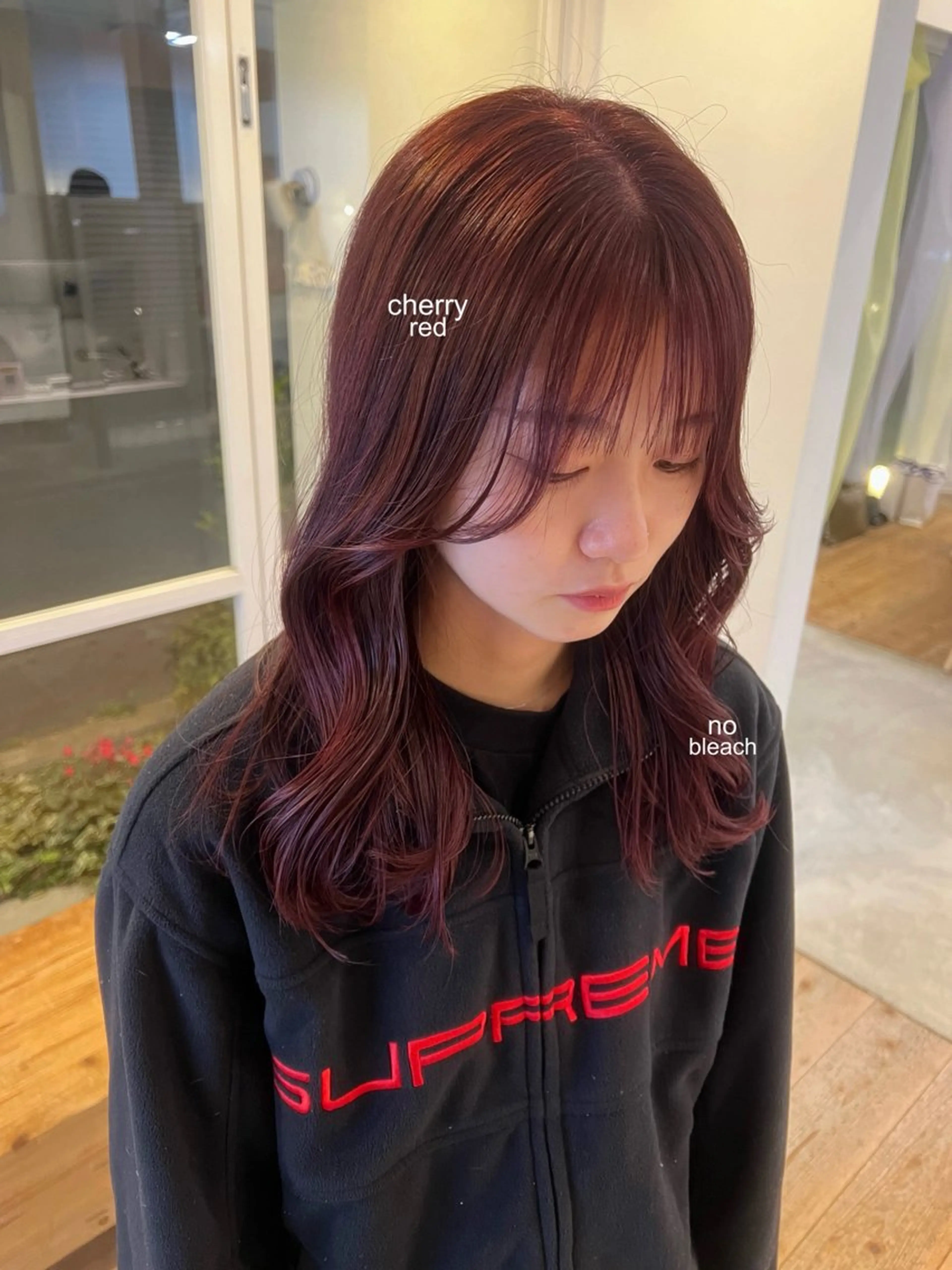 ミディアム カラー ミディアムパーマ ブリーチ ダブルカラー イヤリングカラー ハイトーンカラー カット ヘアカラー トリートメント 長田 唯のヘアスタイル