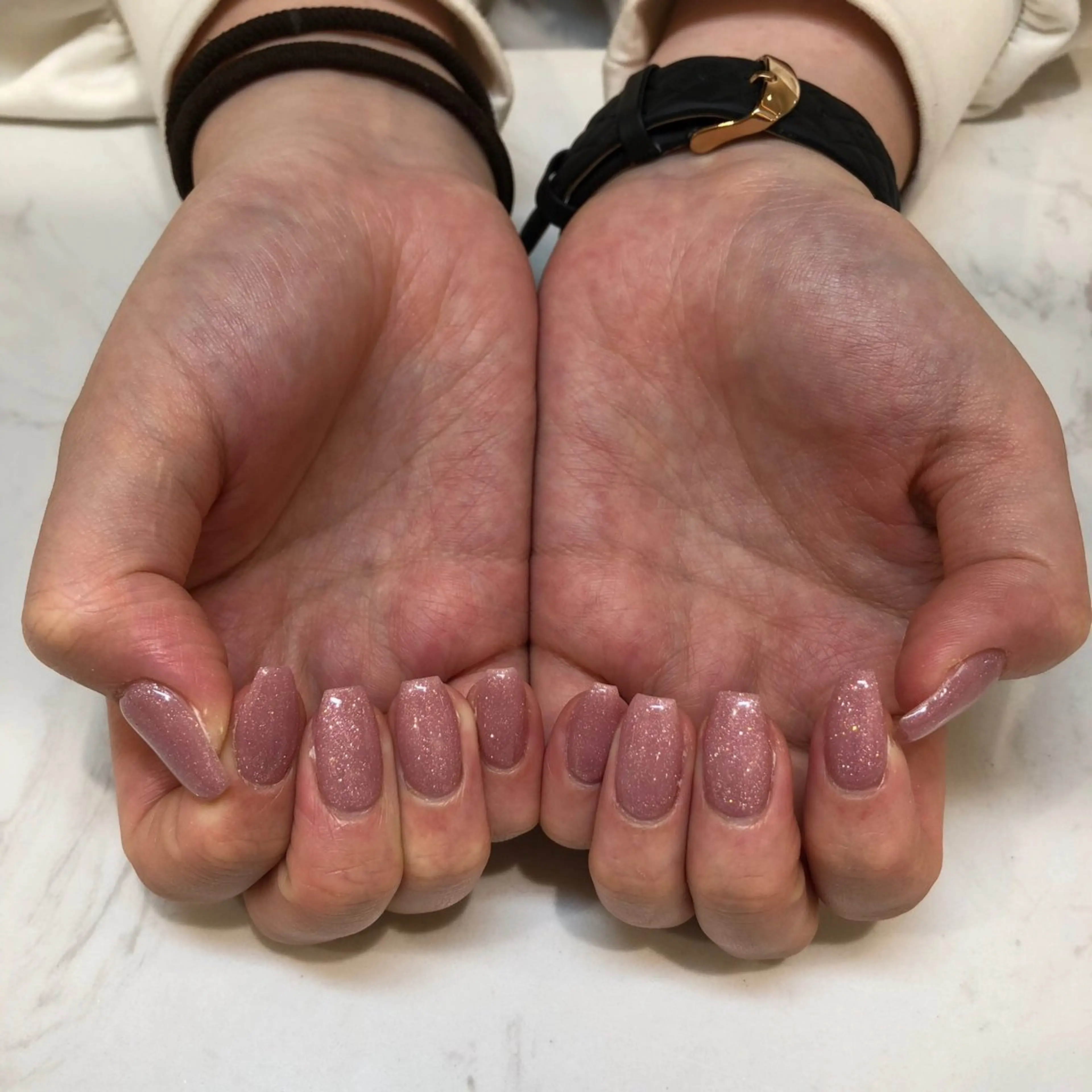 ネイル Raviy  新宿店所属・わたなべ あやかのネイルデザイン