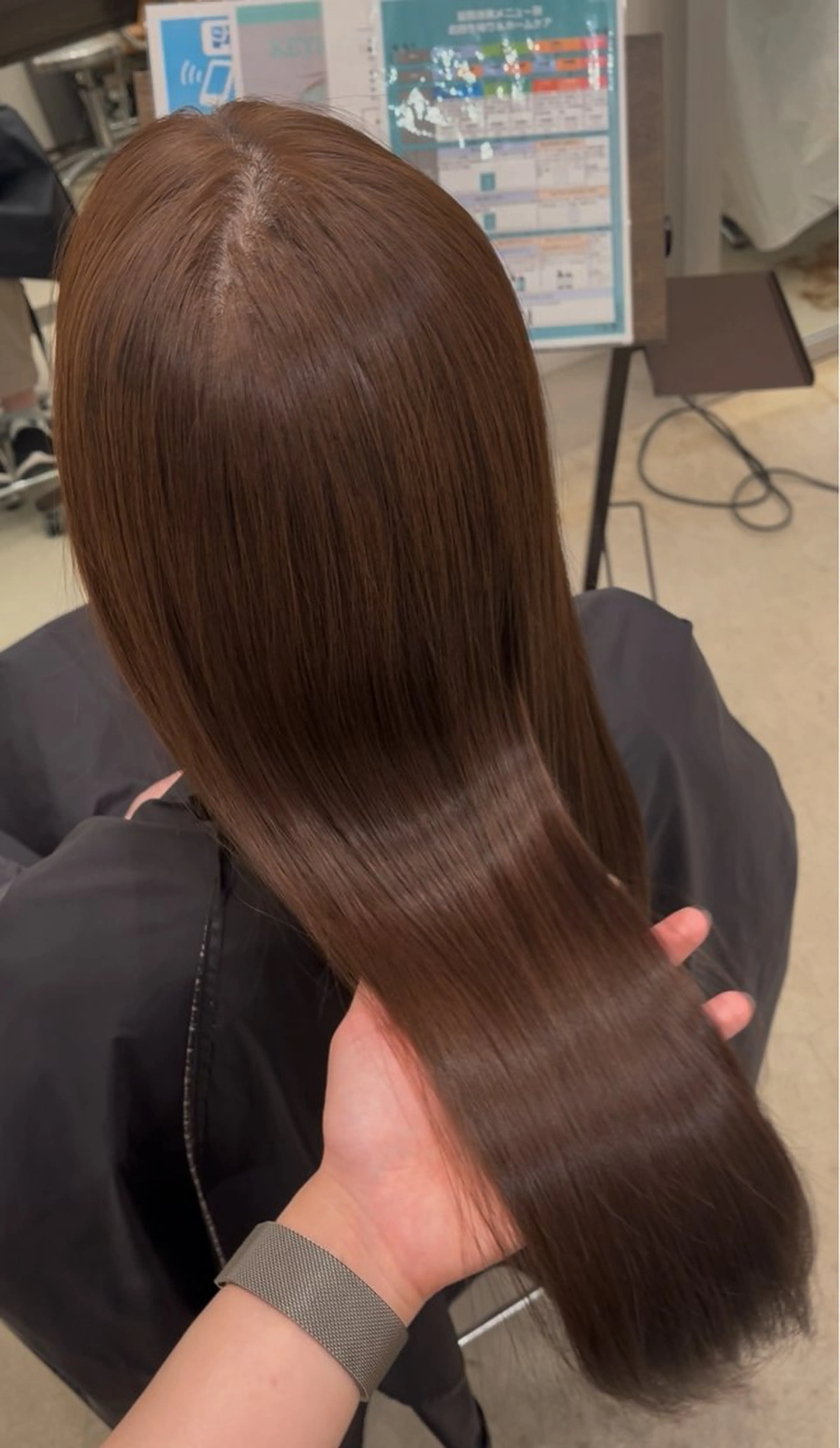 ロング オレンジブラウン ヘアカラー 羽鳥 菜々子のヘアスタイル