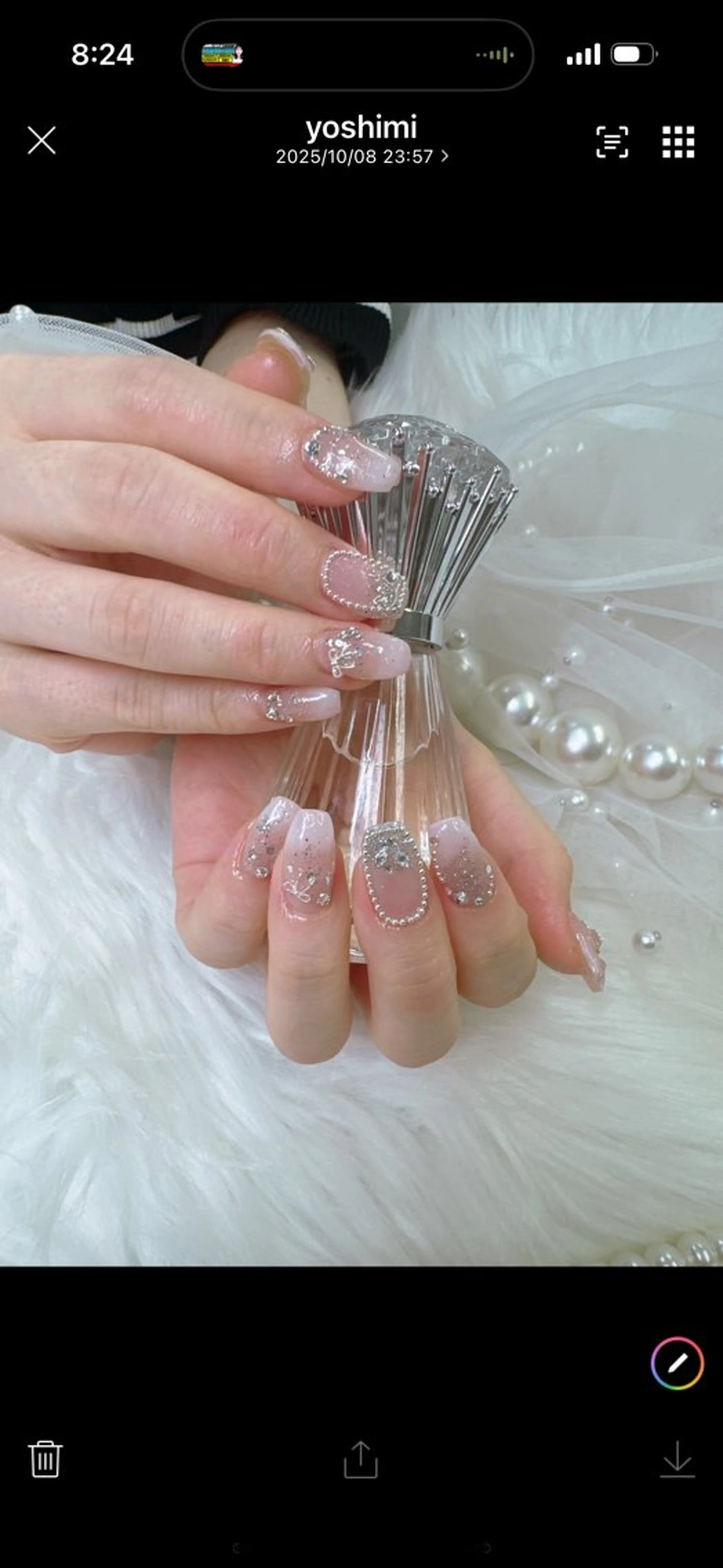 ネイル ボルドー チークネイル ドット 長さ出し フレンチネイル ハンドネイル クイーンズネイル銀座所属・Queeens nailのネイルデザイン
