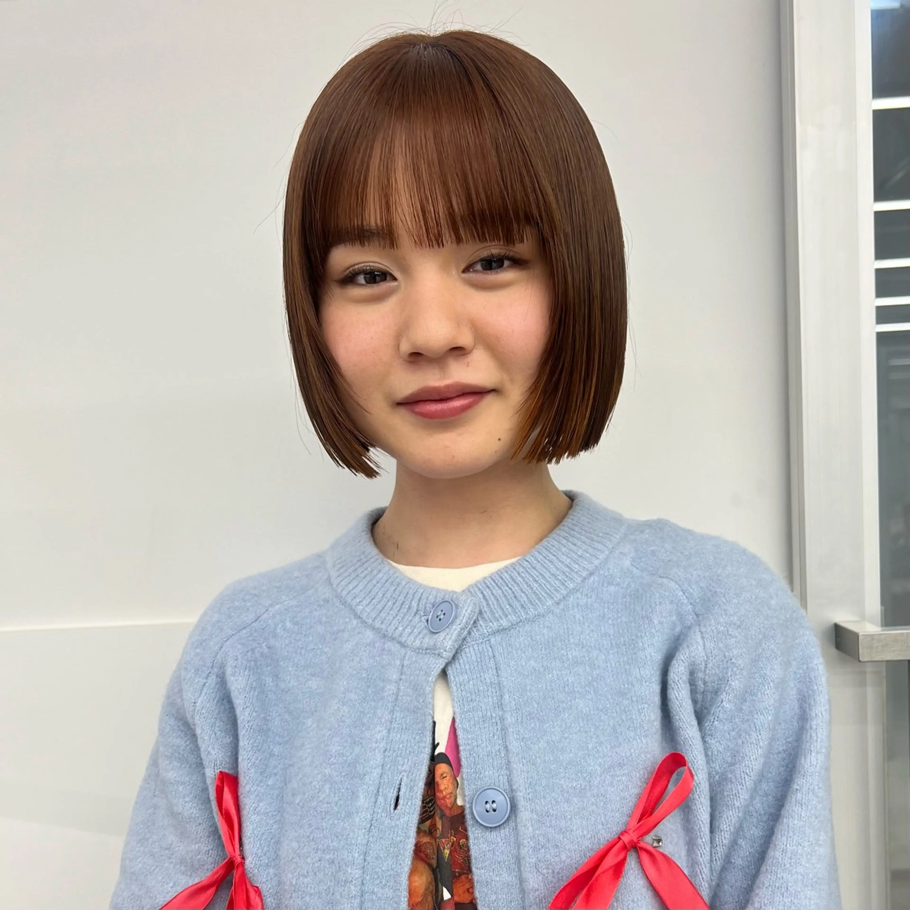 ショート カラー KYARA HALF 【アカデミー】のヘアスタイル
