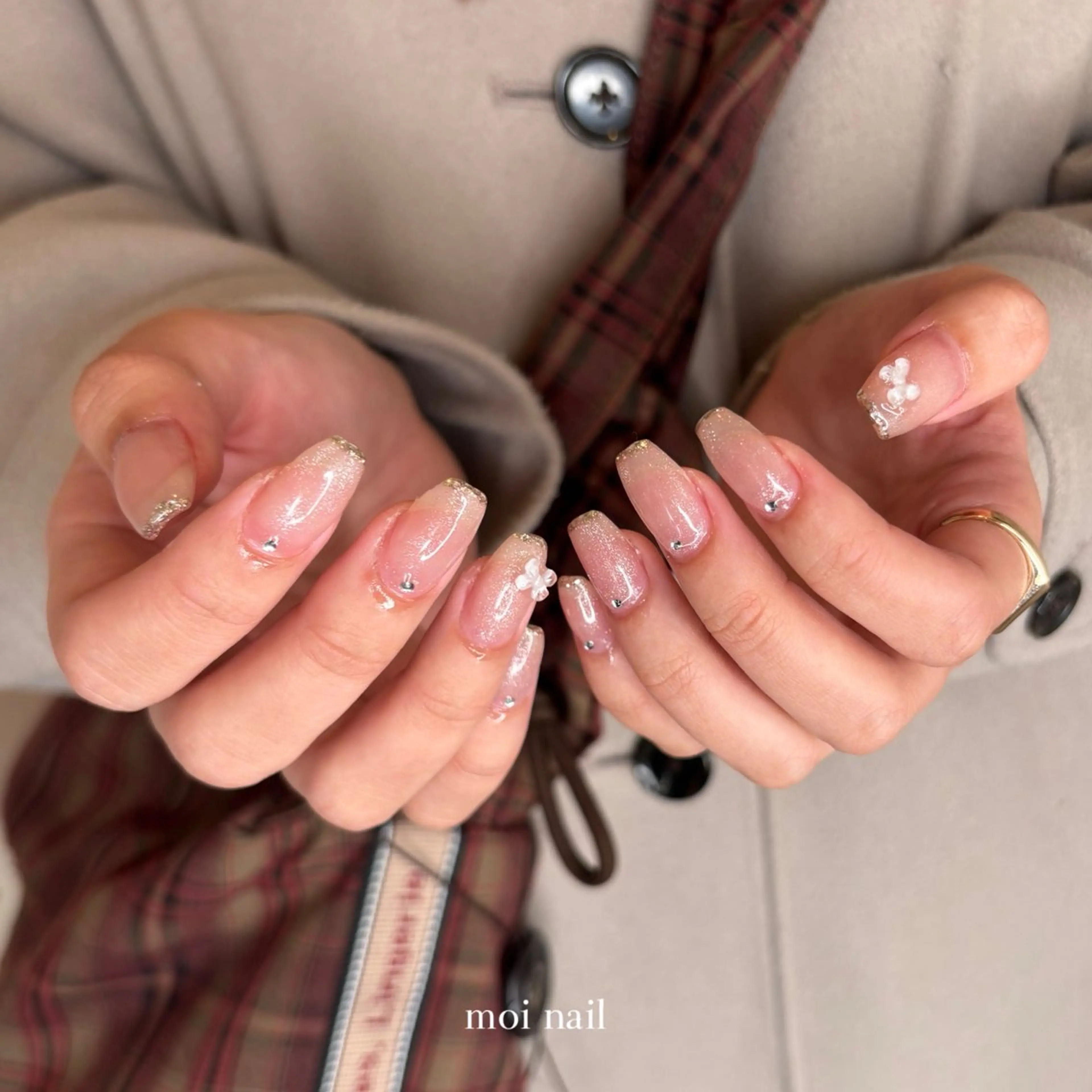 ネイル moi nail ˙⋆.˚のネイルデザイン