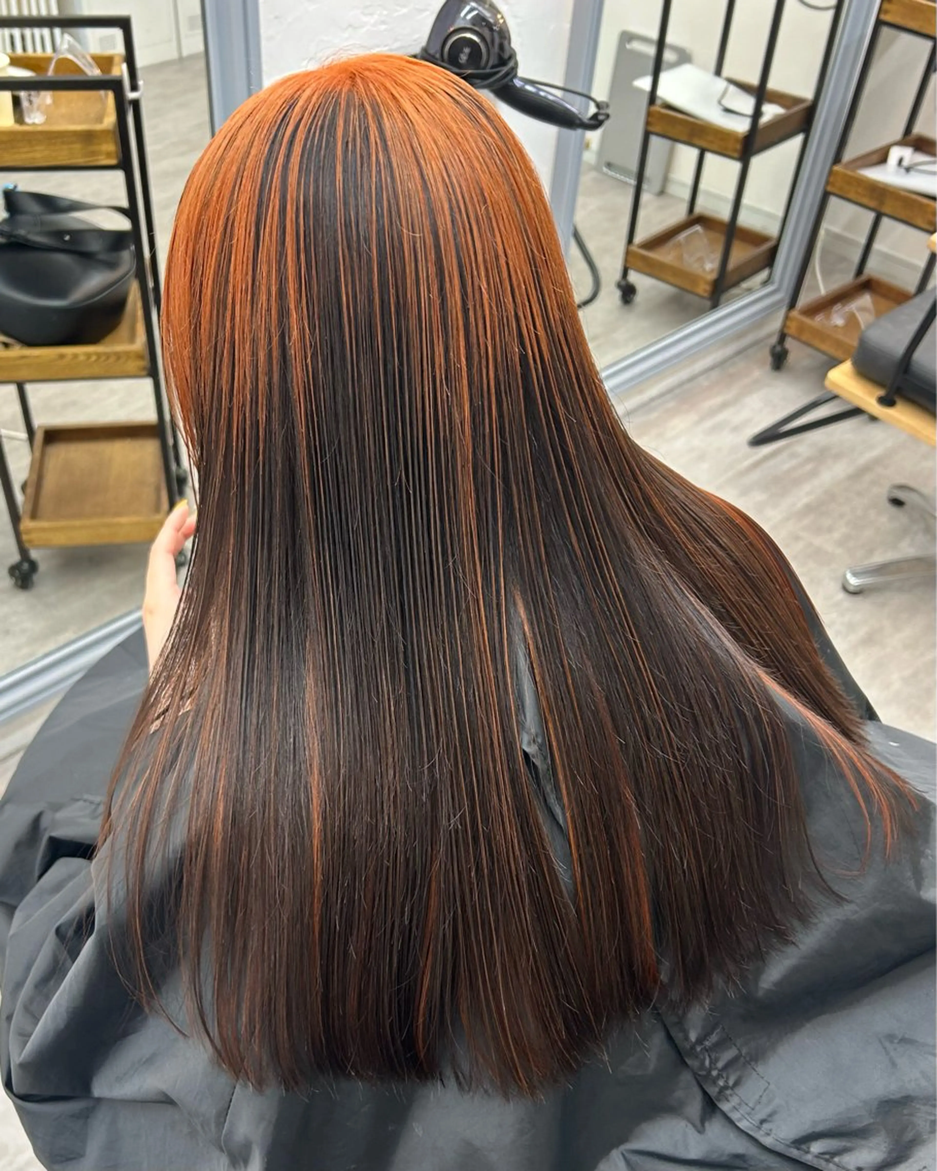 カラー MAMI / Lienのヘアスタイル