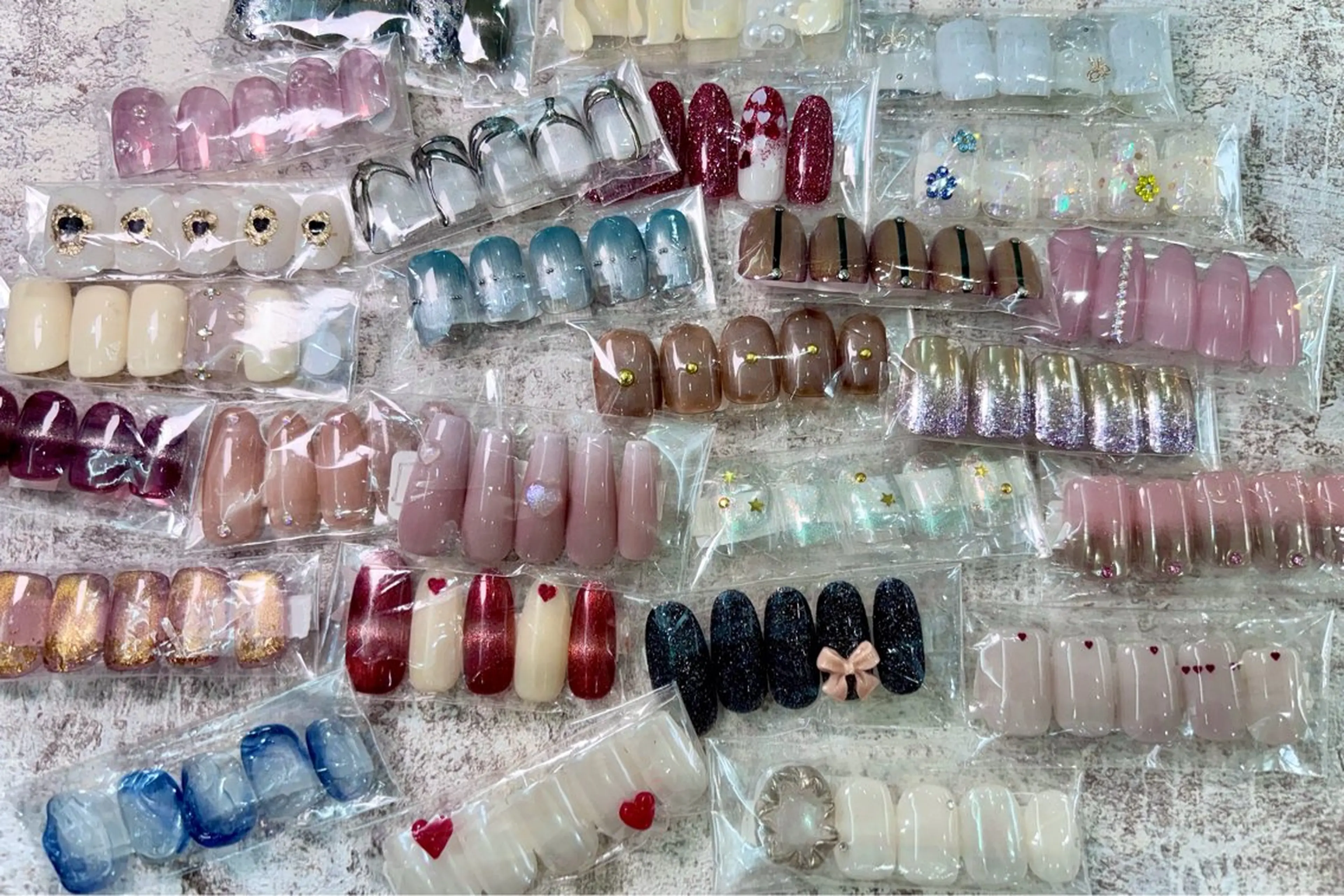 【オフあり】🌈🩷定額デザイン🩷🌈の写真