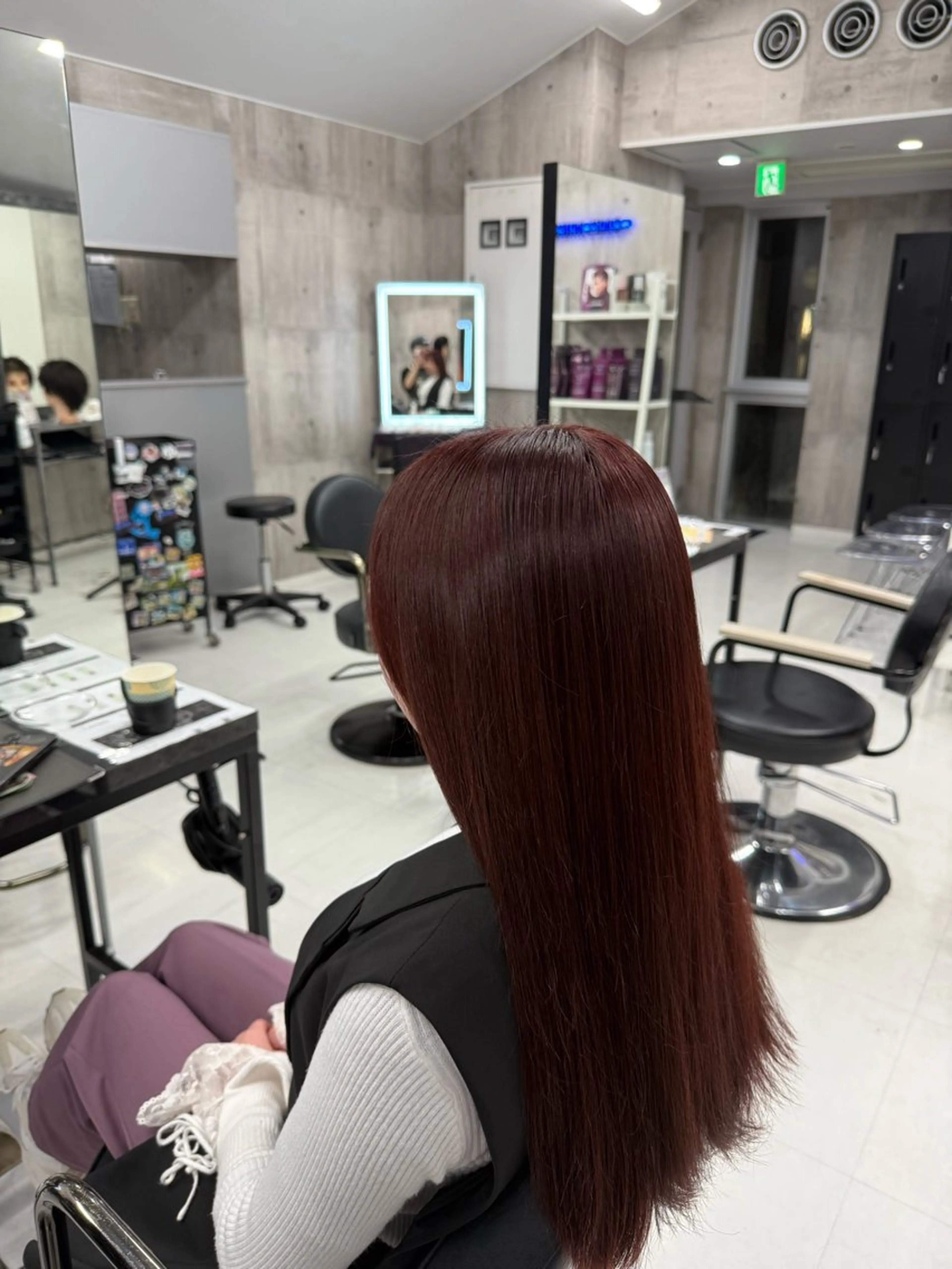 セミロング カラー メンズ メンズバレイヤージュ メンズブリーチ メンズハイライト メンズハイトーン メンズインナーカラー ヘアカラー トリートメント ☁️寒色カラー海老名 NO,1☁️かずきのヘアスタイル