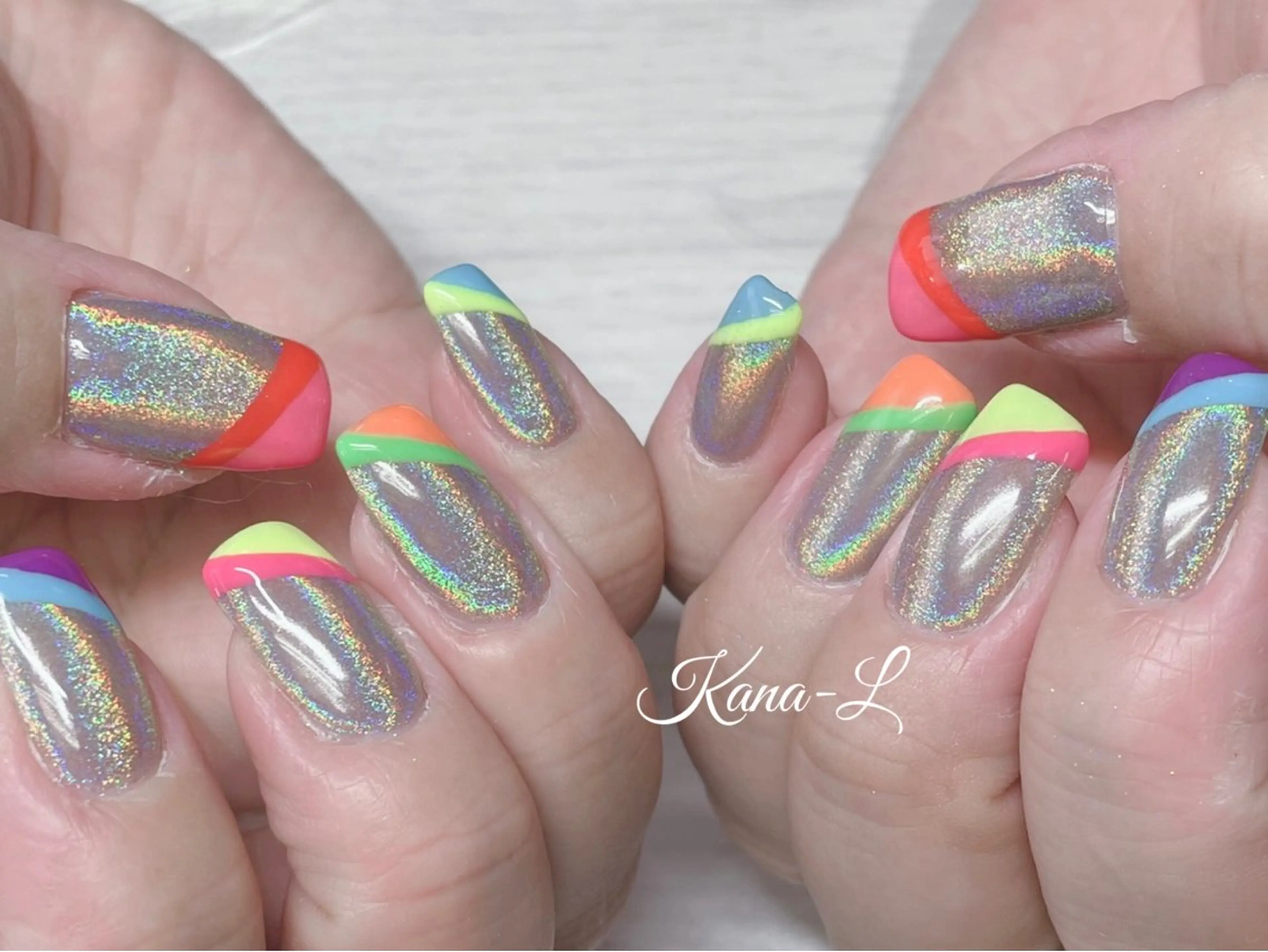 ネイル オーロラネイル フレンチネイル ジェルネイル ミラーネイル パラジェル 芦辺 香奈のネイルデザイン