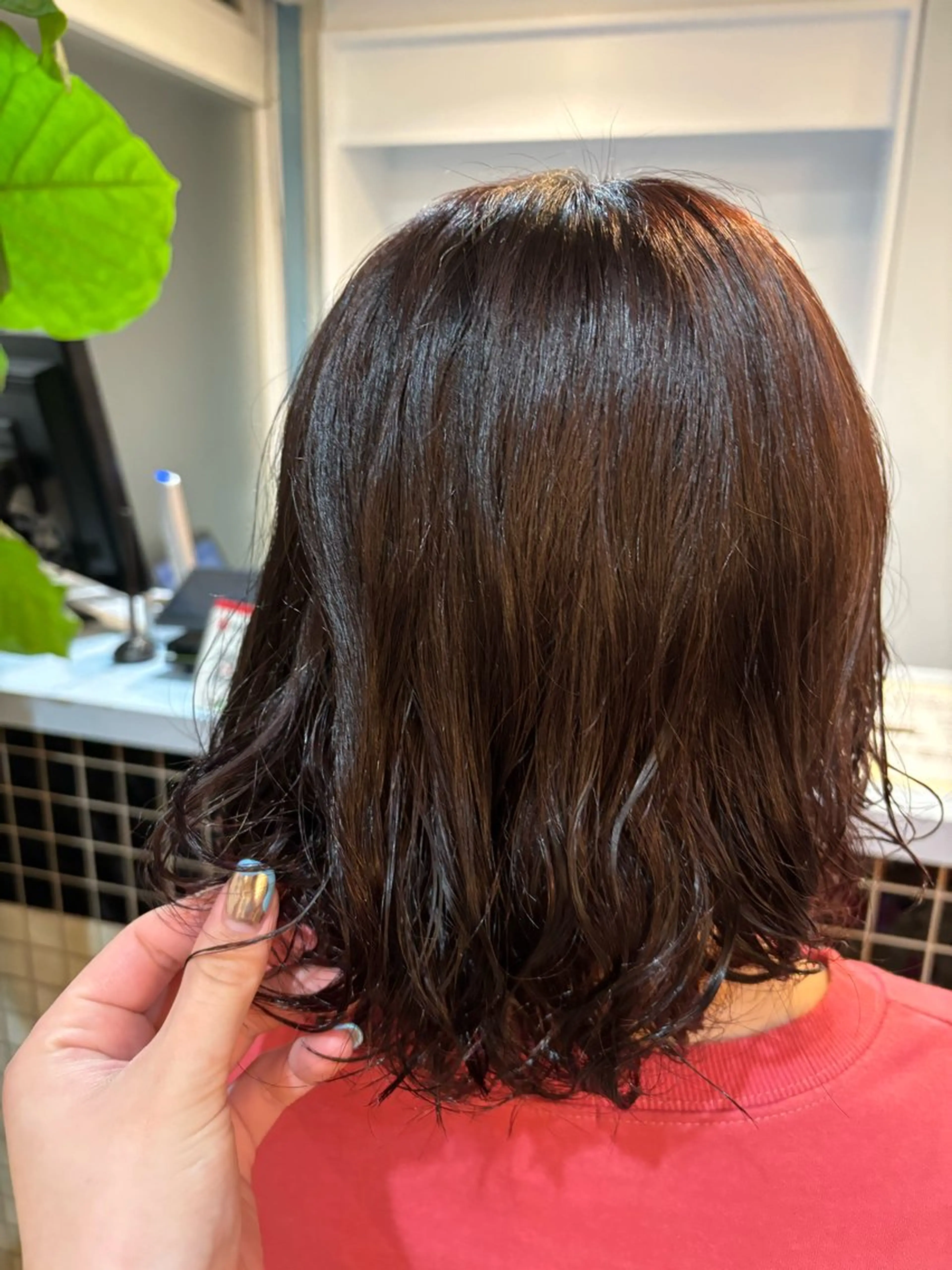 カラー 伊藤 杏奈のヘアスタイル