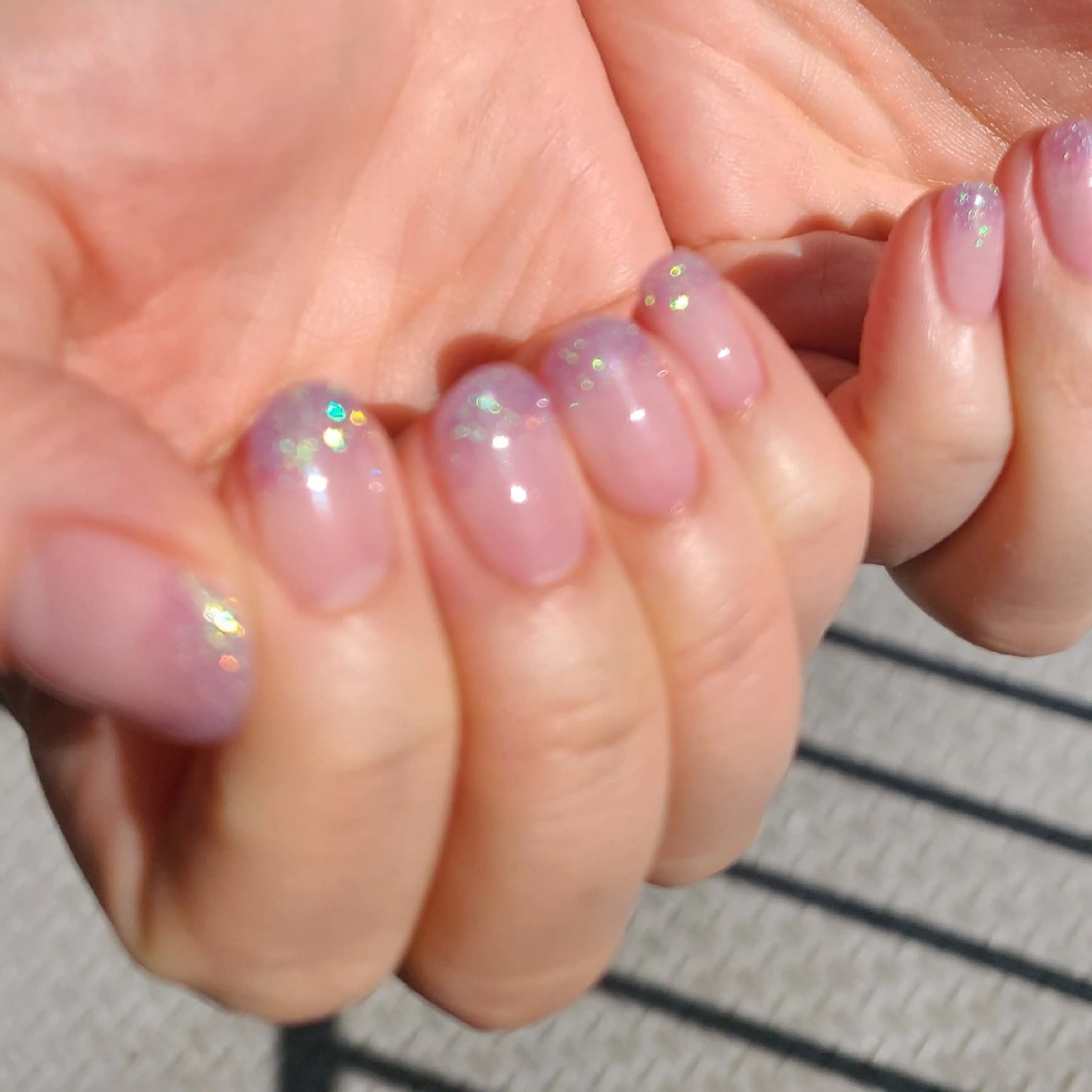 ネイル ラメ(グリッター) ラメグラデーション ハンドネイル 川澄もえ/ relownail のネイルデザイン