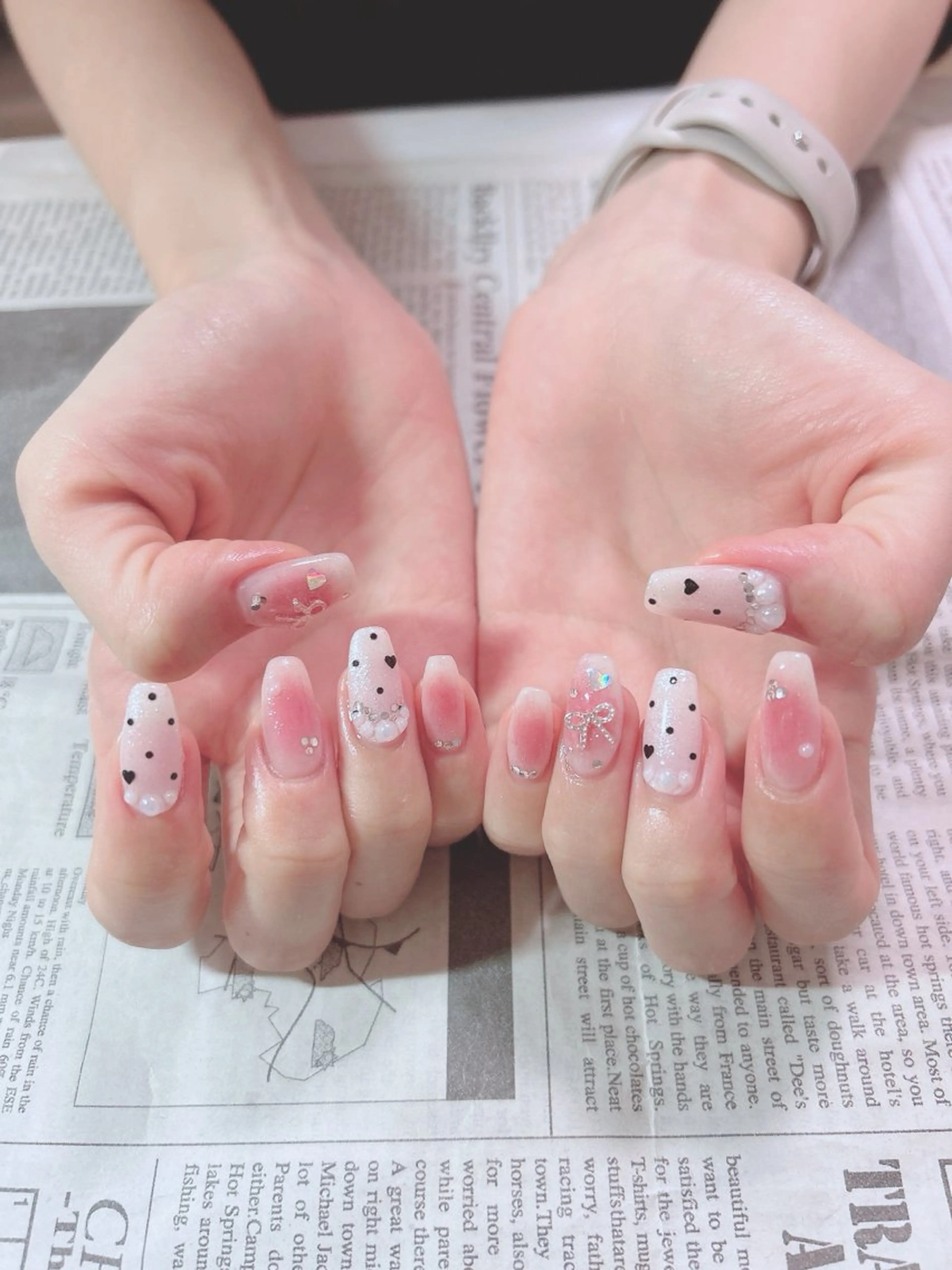 ネイル リボン ハンドネイル ハンドケア 森山 舞のネイルデザイン