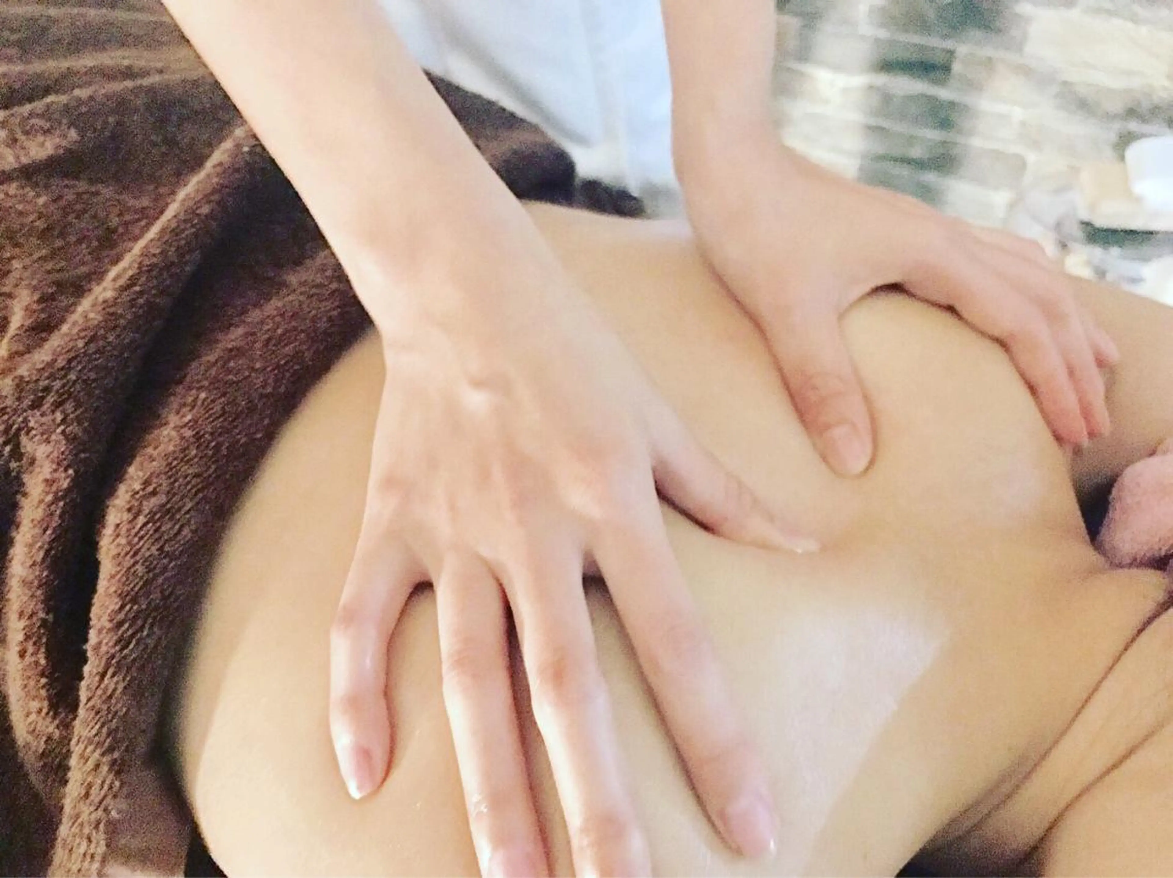 ハーブピーリングお背中ケア(背中ニキビ、ブライダルの方へおすすめ)の写真