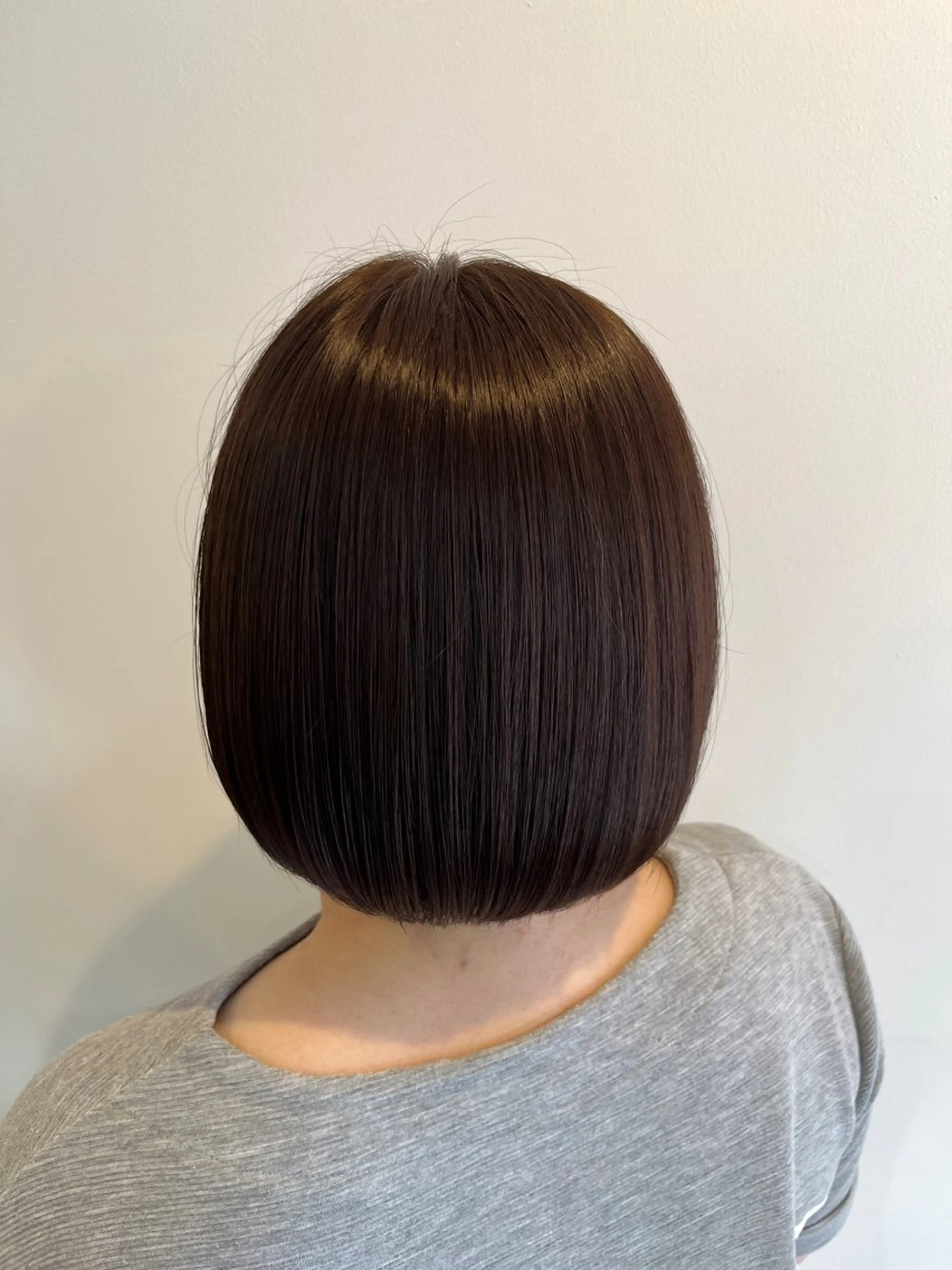 ショート 切りっぱなしボブ ボブ カット ヘアカラー トリートメント オートクチュールランコントレ西京極店所属・今在家 玲のヘアスタイル