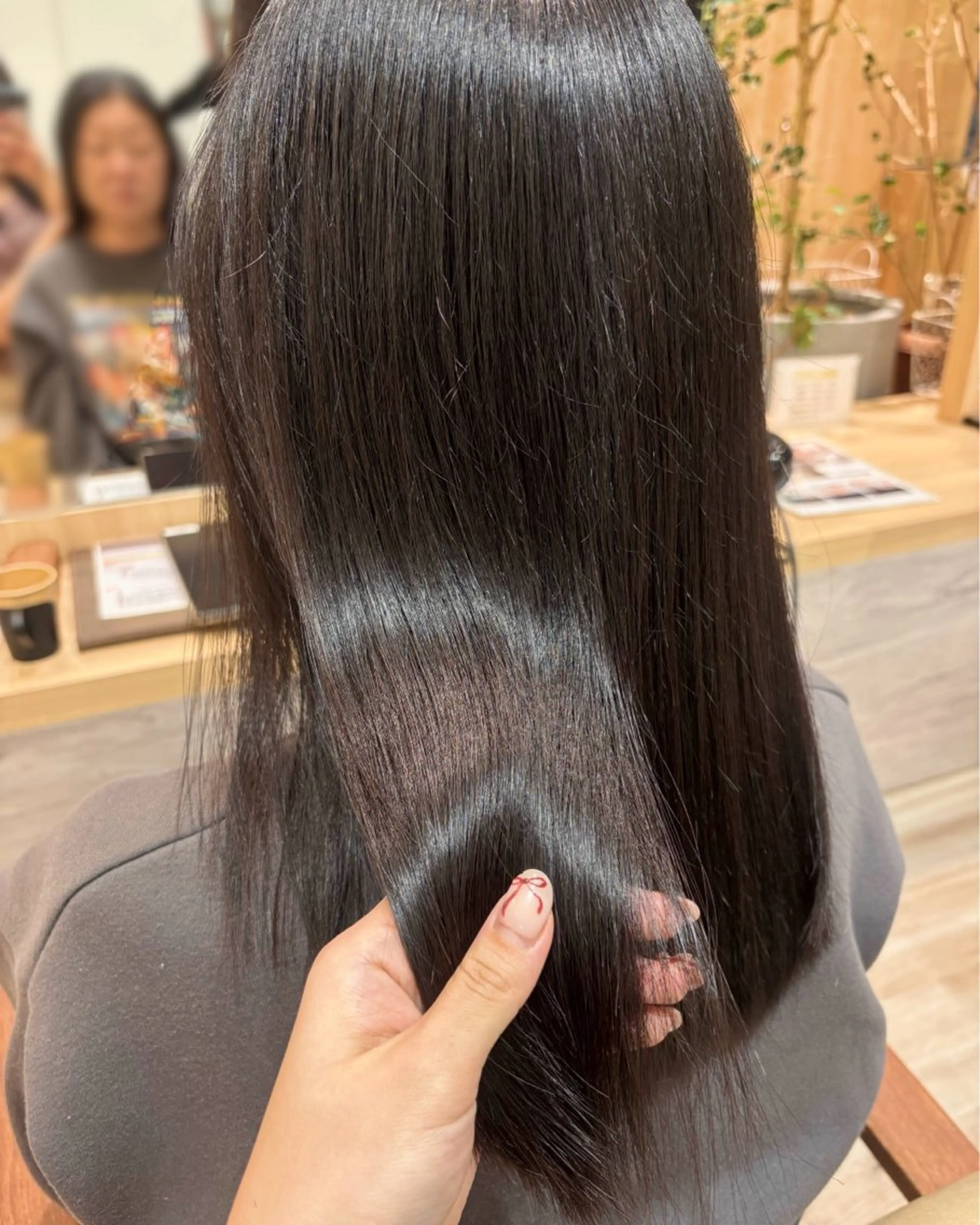 ミディアム 縮毛矯正 トリートメント かどたはるな レイヤー/パーマのヘアスタイル