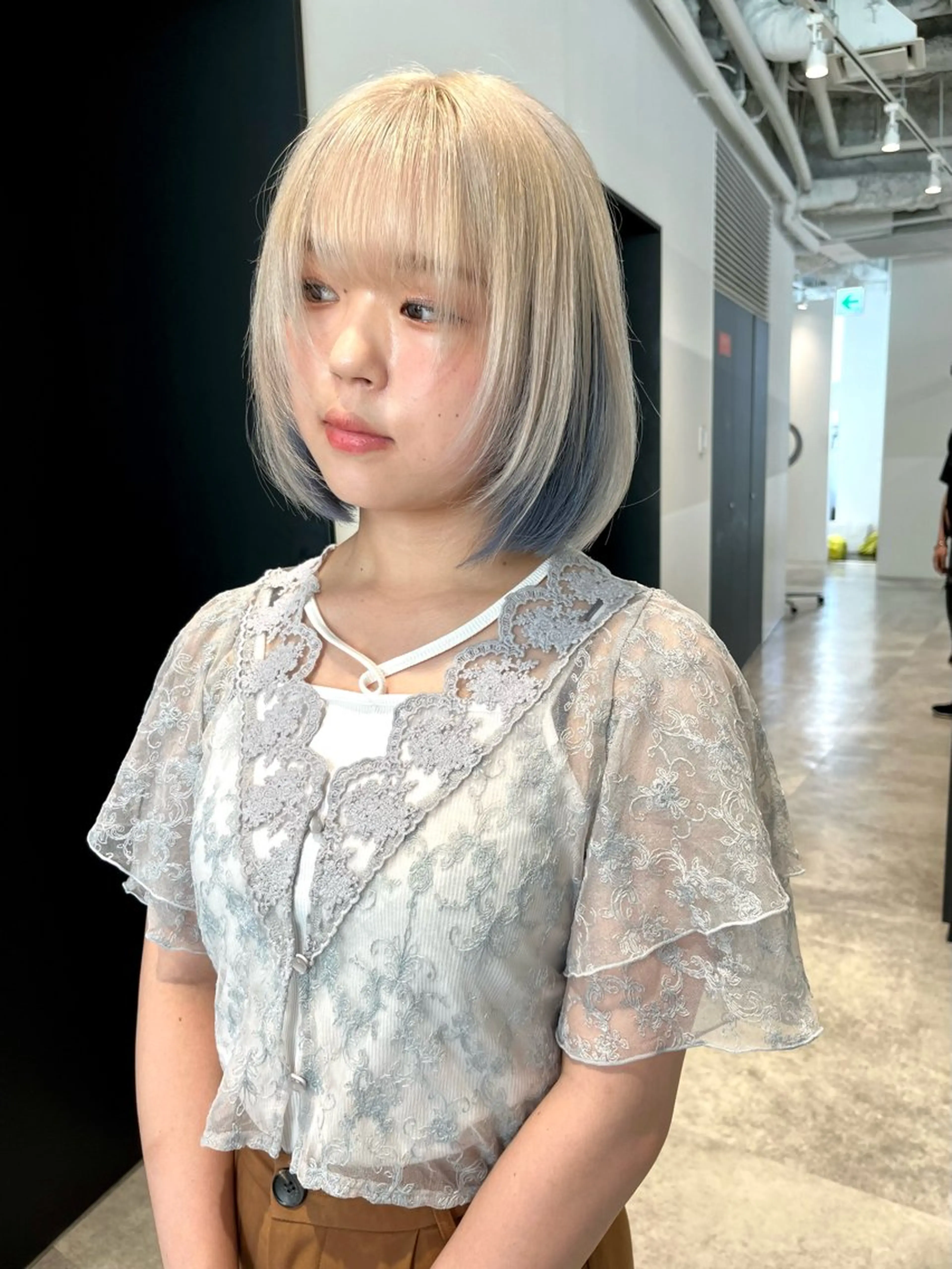 ミディアム カラー ヘアアレンジ カット ヘアカラー トリートメント ハイトーン/美髪矯正 🍃大江拓実のヘアスタイル