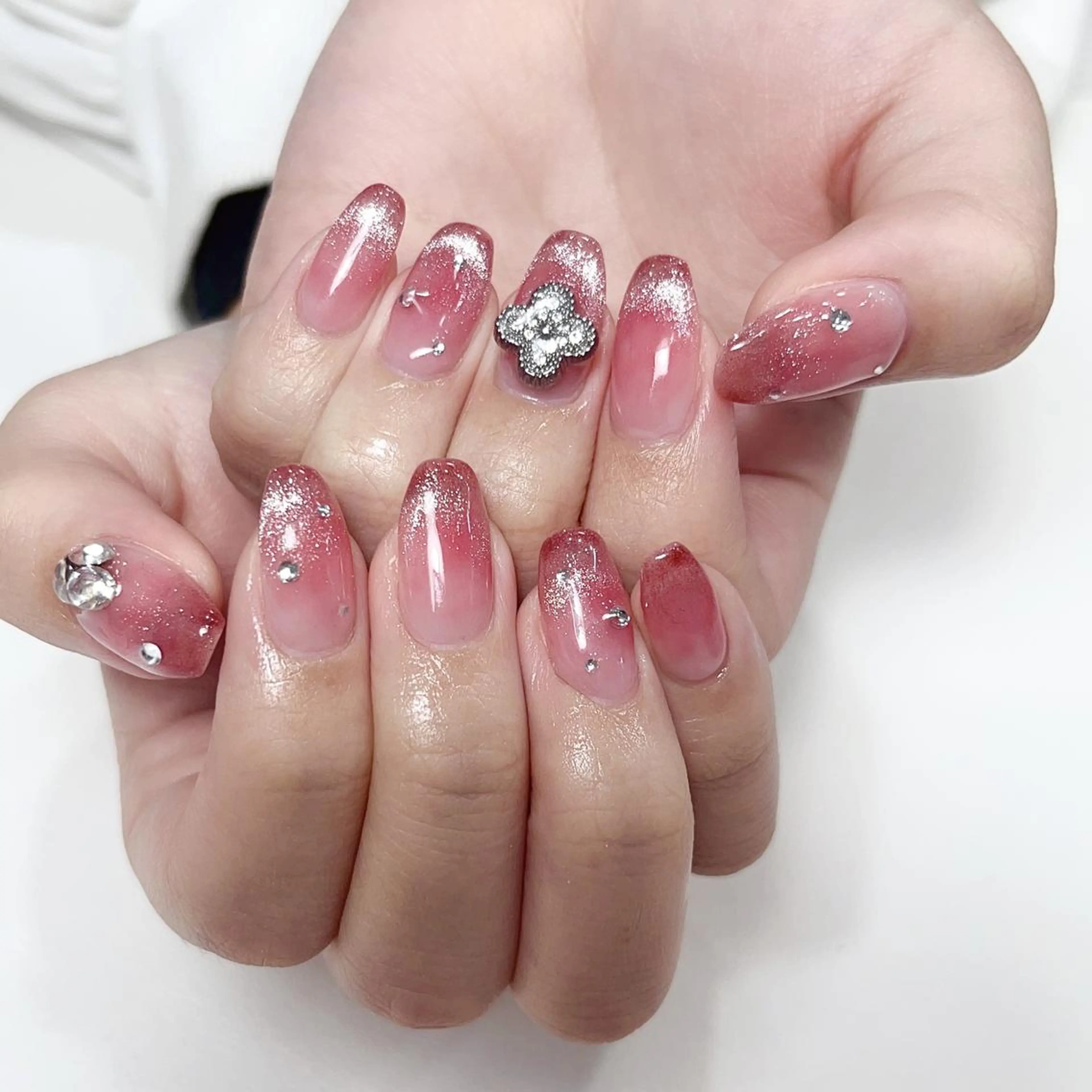 ネイル Elegant beautyカクのネイルデザイン