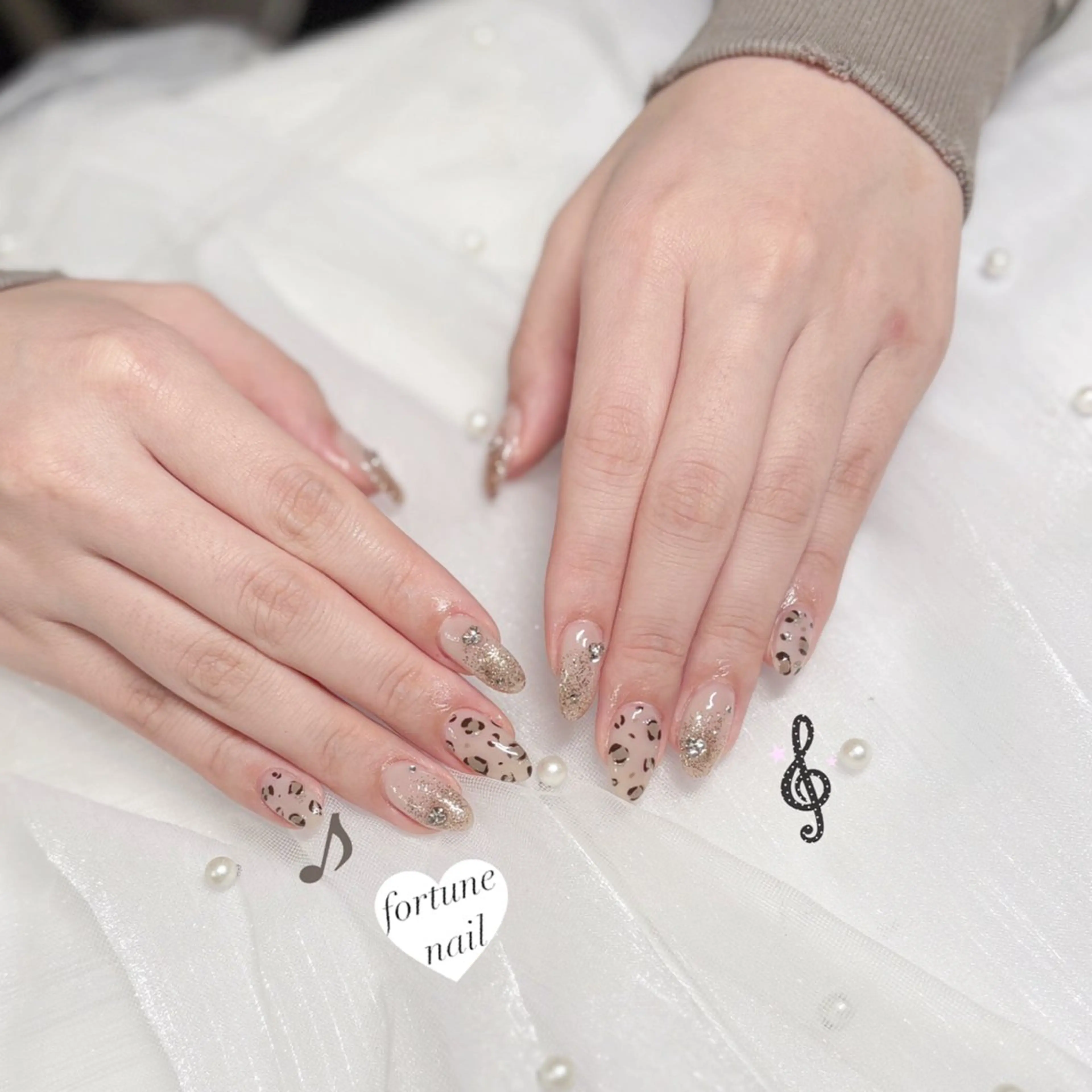 ネイル アニマル柄 ハンドネイル ☆saori ☆11/4🈳のネイルデザイン