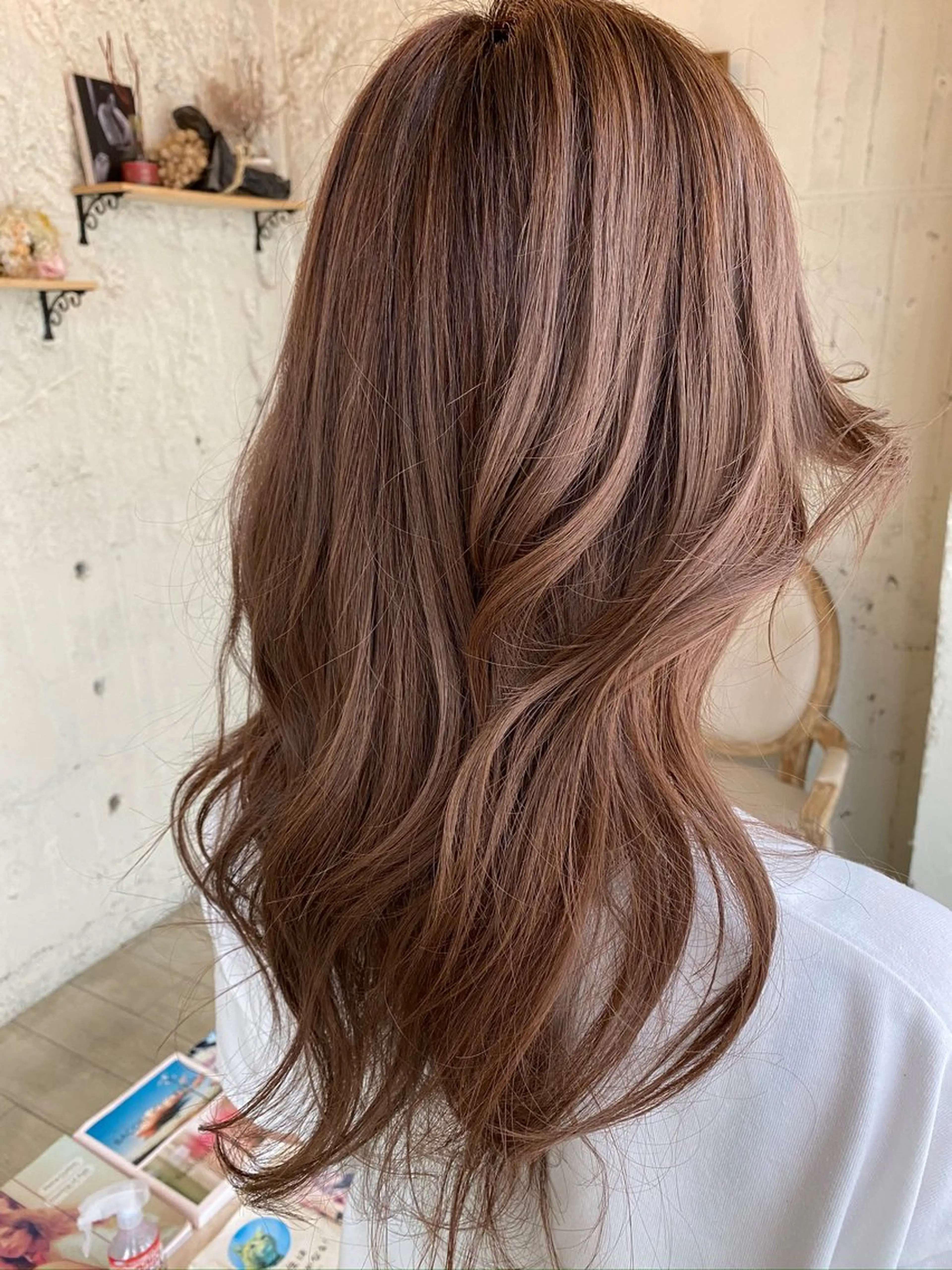 ロング カラー ベージュカラー ピンクカラー ピンクベージュ ヘアカラー トリートメント HAIR BASE ZAWAWA所属・レイヤー/ブリーチ｜ 特殊パーマ/赤澤のヘアスタイル