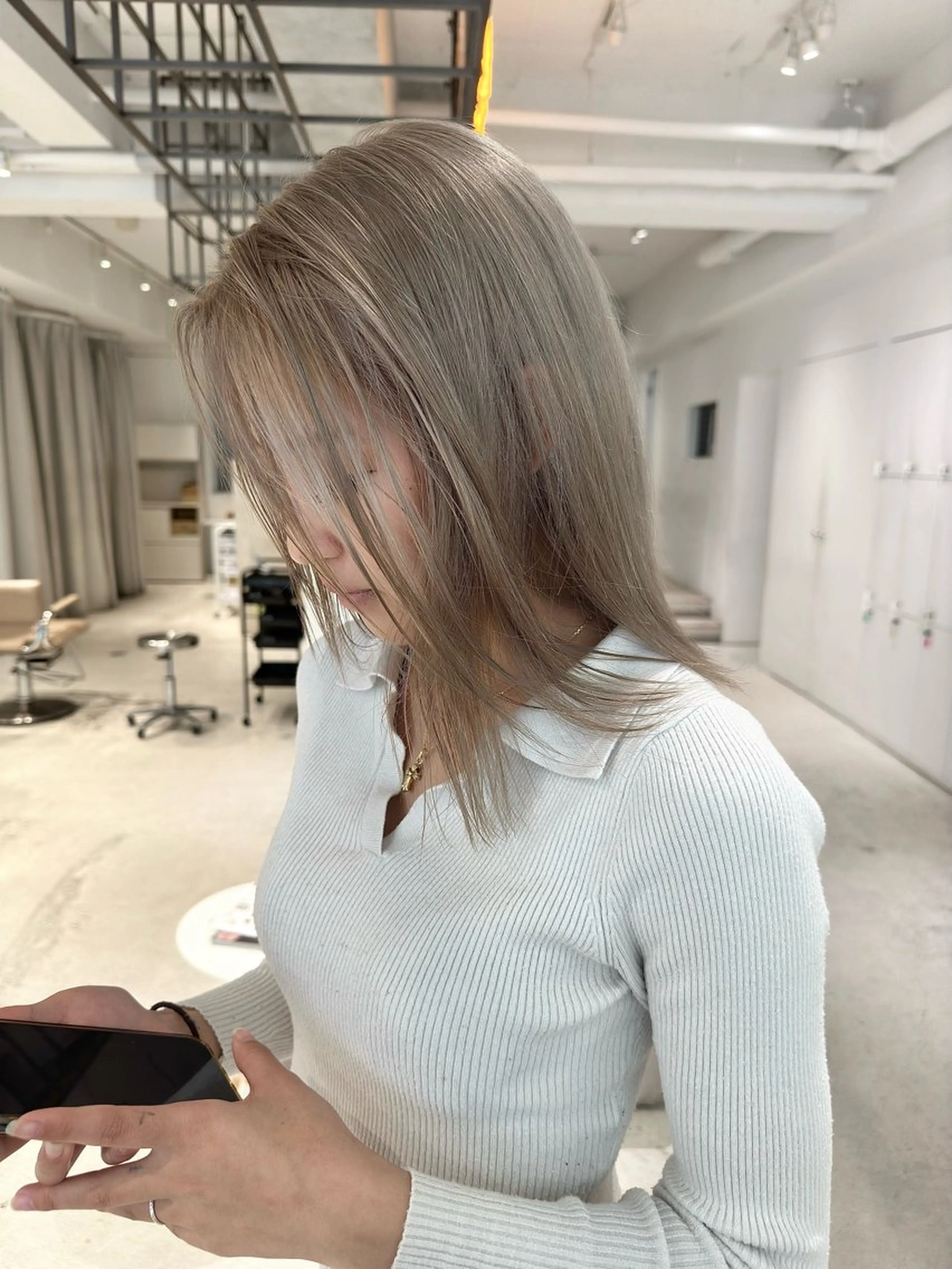 ミディアム カラー ヘアカラー MAO SHIRATOのヘアスタイル
