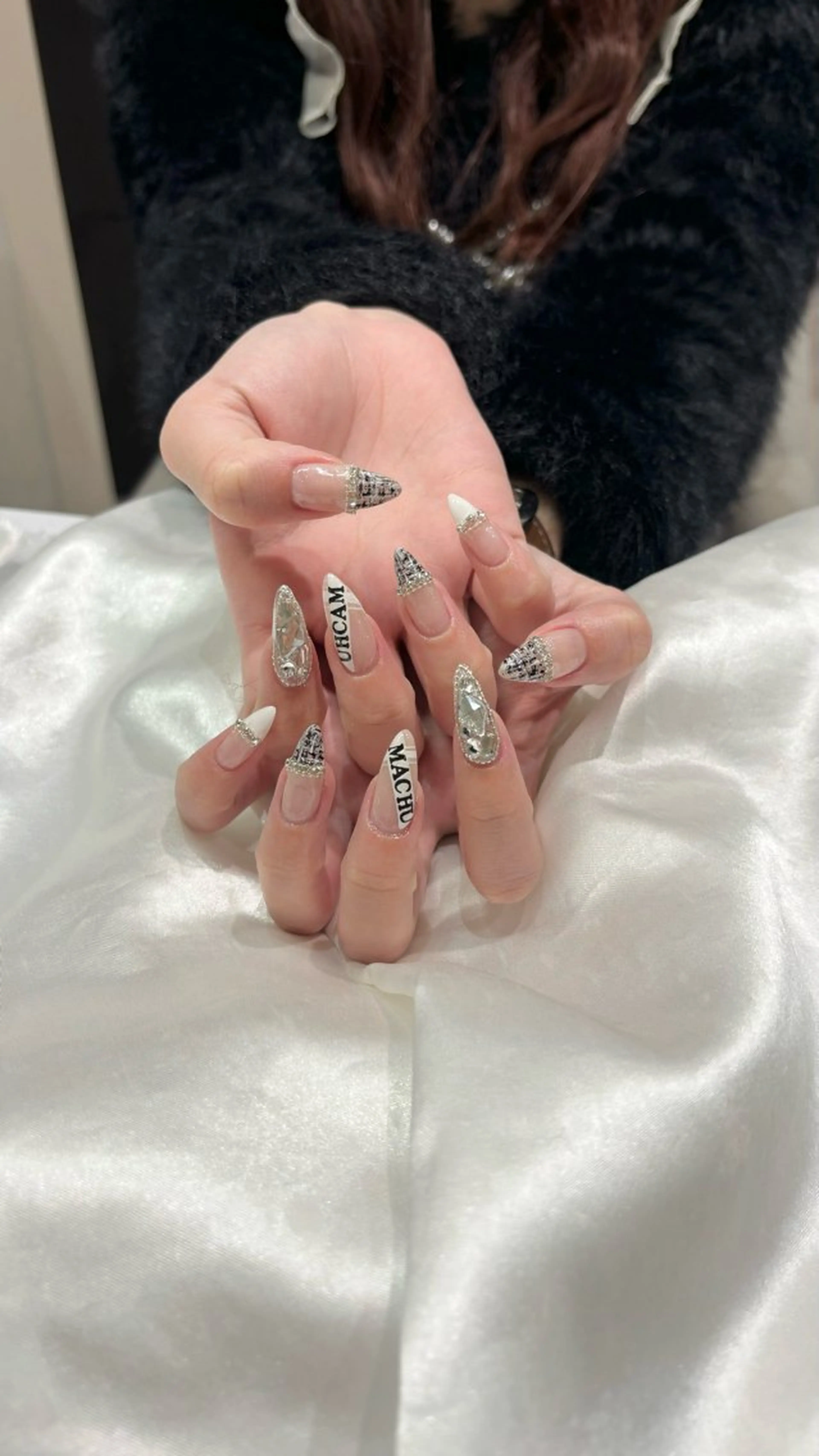 ネイル ハンドネイル GO TODAY SHAiRE SALON 表参道colore店所属・emmi nailのネイルデザイン