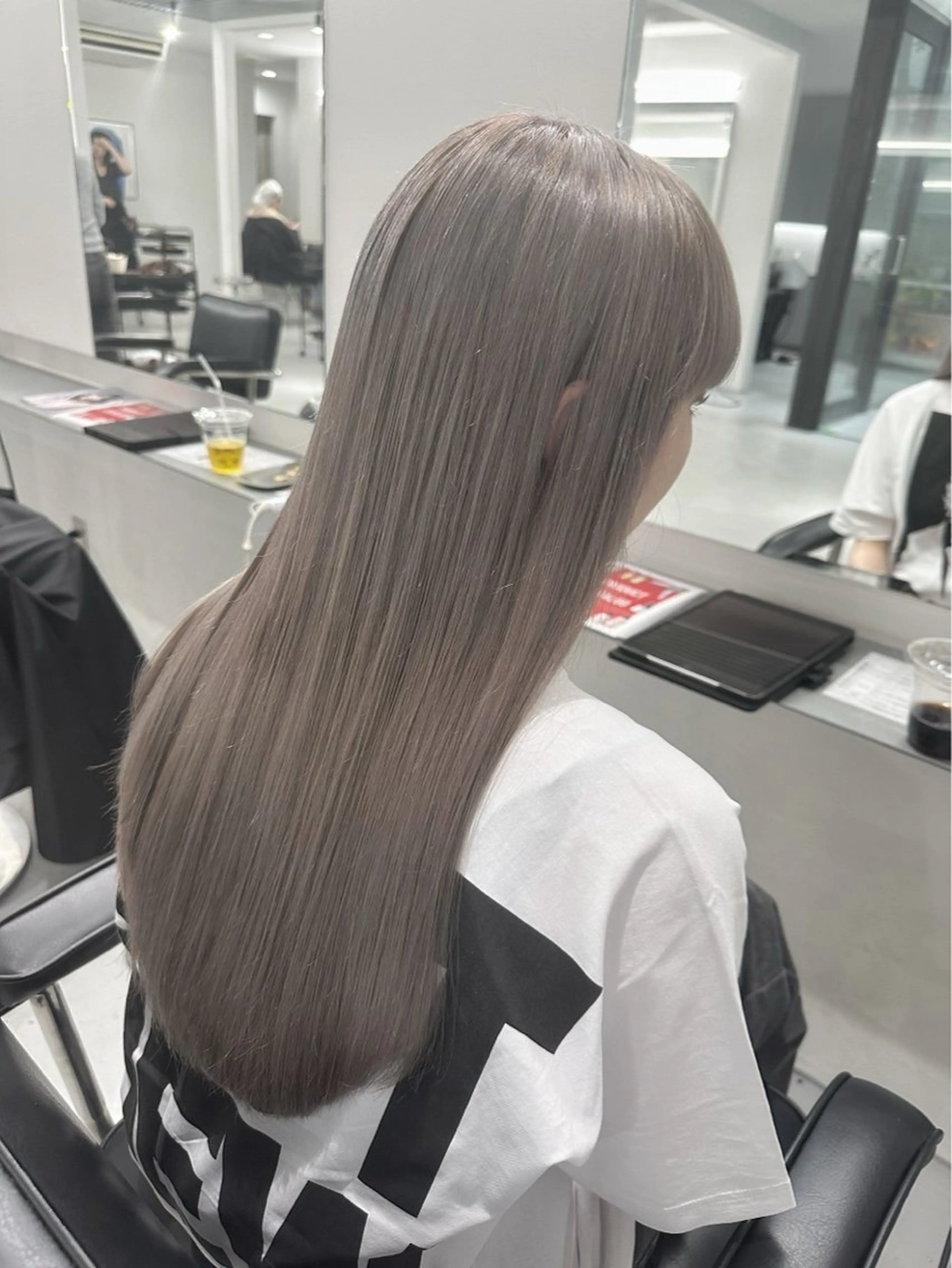 ロング カット ヘアカラー トリートメント ベージュカラー🕊️ 新潟駅/谷口大海のヘアスタイル