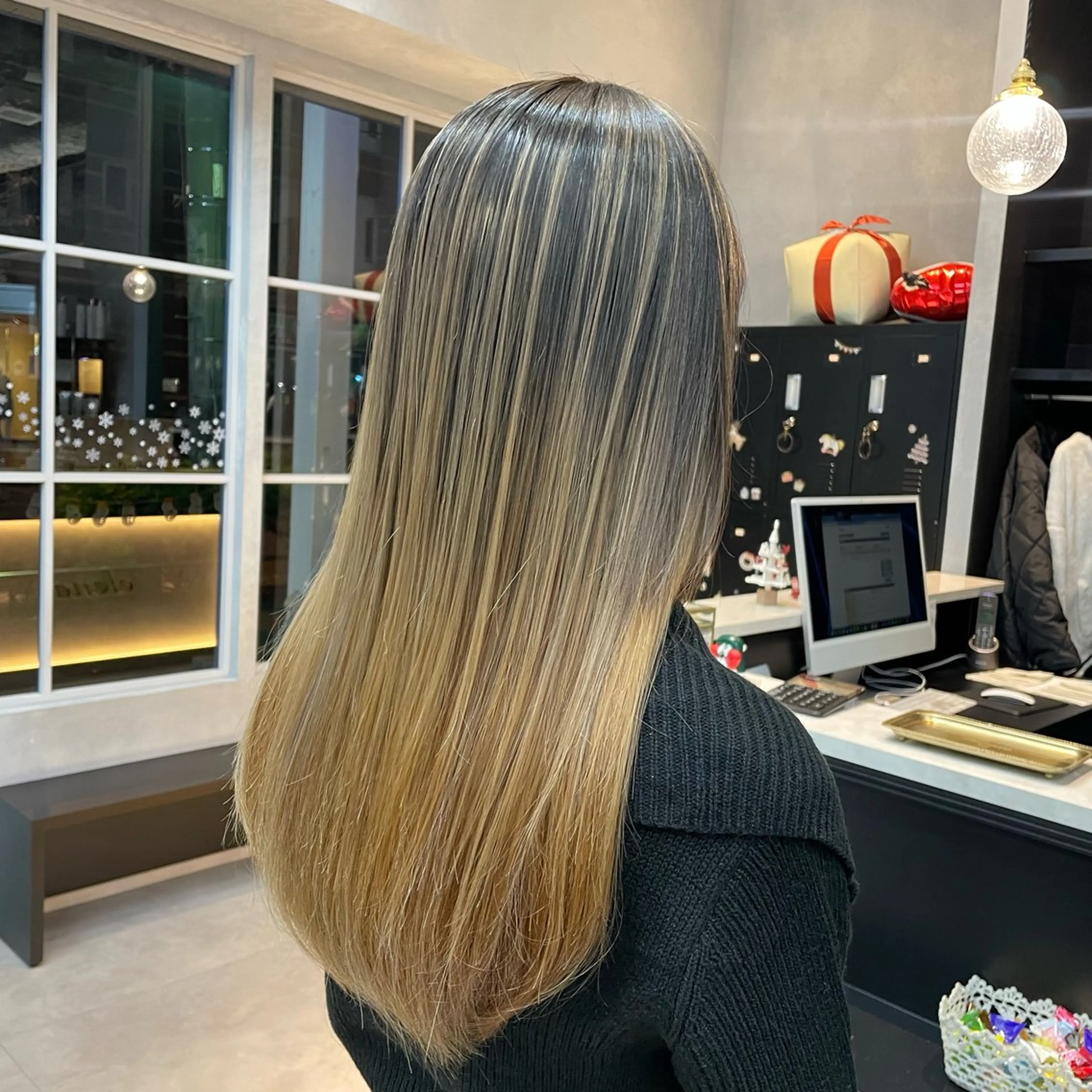 ロング カット ヘアカラー 🫧艶髪/ブリーチ 🐳honami🫧のヘアスタイル