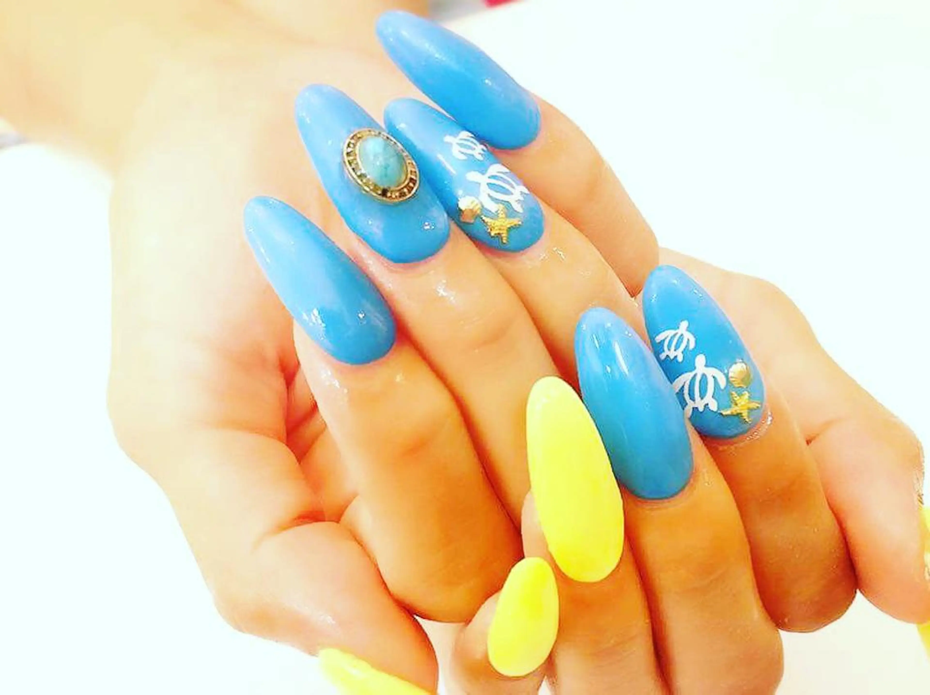 ロング カラー パーマ ヘアアレンジ メンズ キッズ ネイル マツエク・マツパ 学生(メンズ向け) 付け放題 学生 アートネイル フットネイル NAILSGOGO shibuyaのネイルデザイン