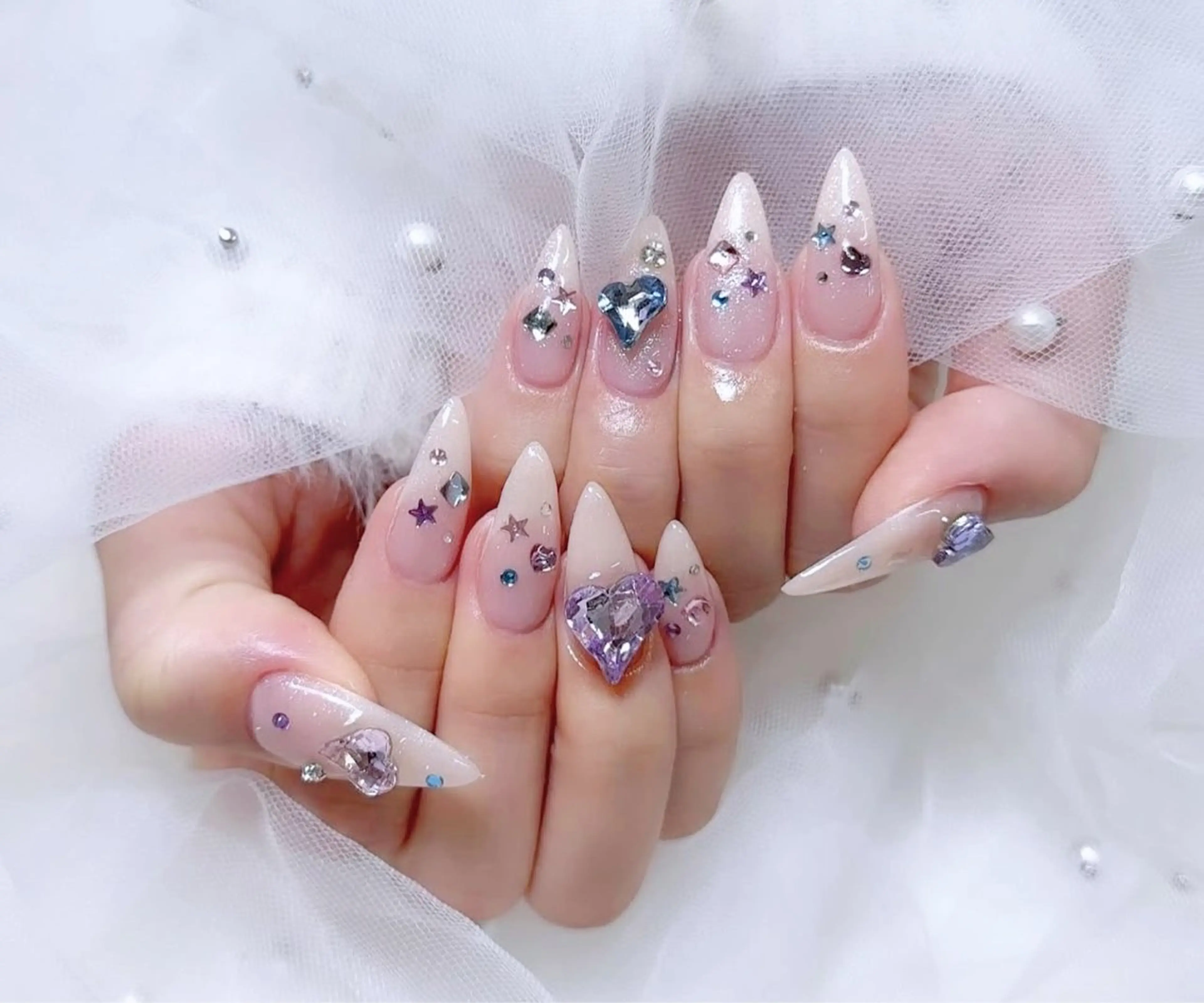 ネイル アートネイル オーロラネイル 長さ出し フラッシュネイル フットネイル ハンドネイル Mimo beau ty   salonのネイルデザイン