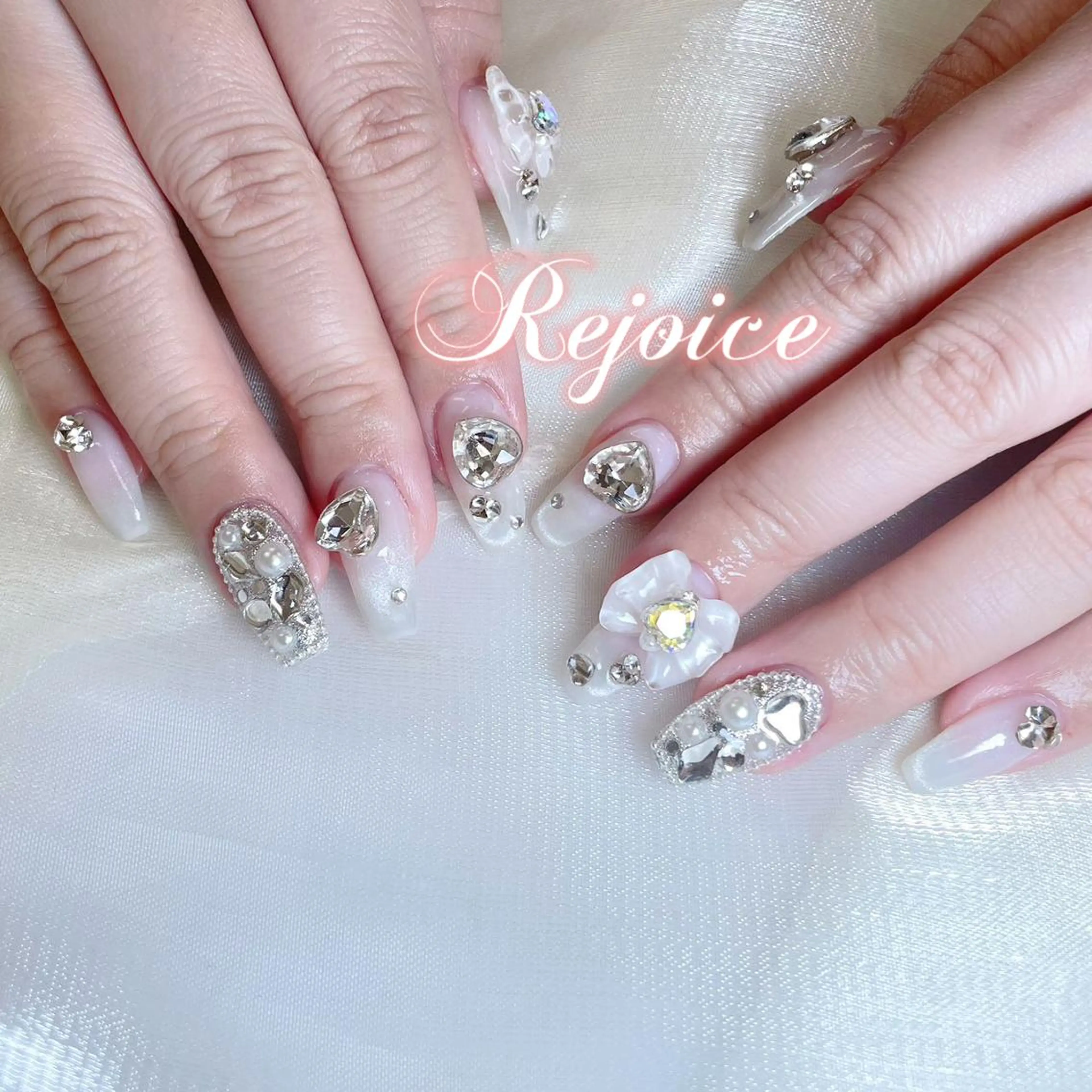 ネイル ルイス " Nail 渋谷のネイルデザイン