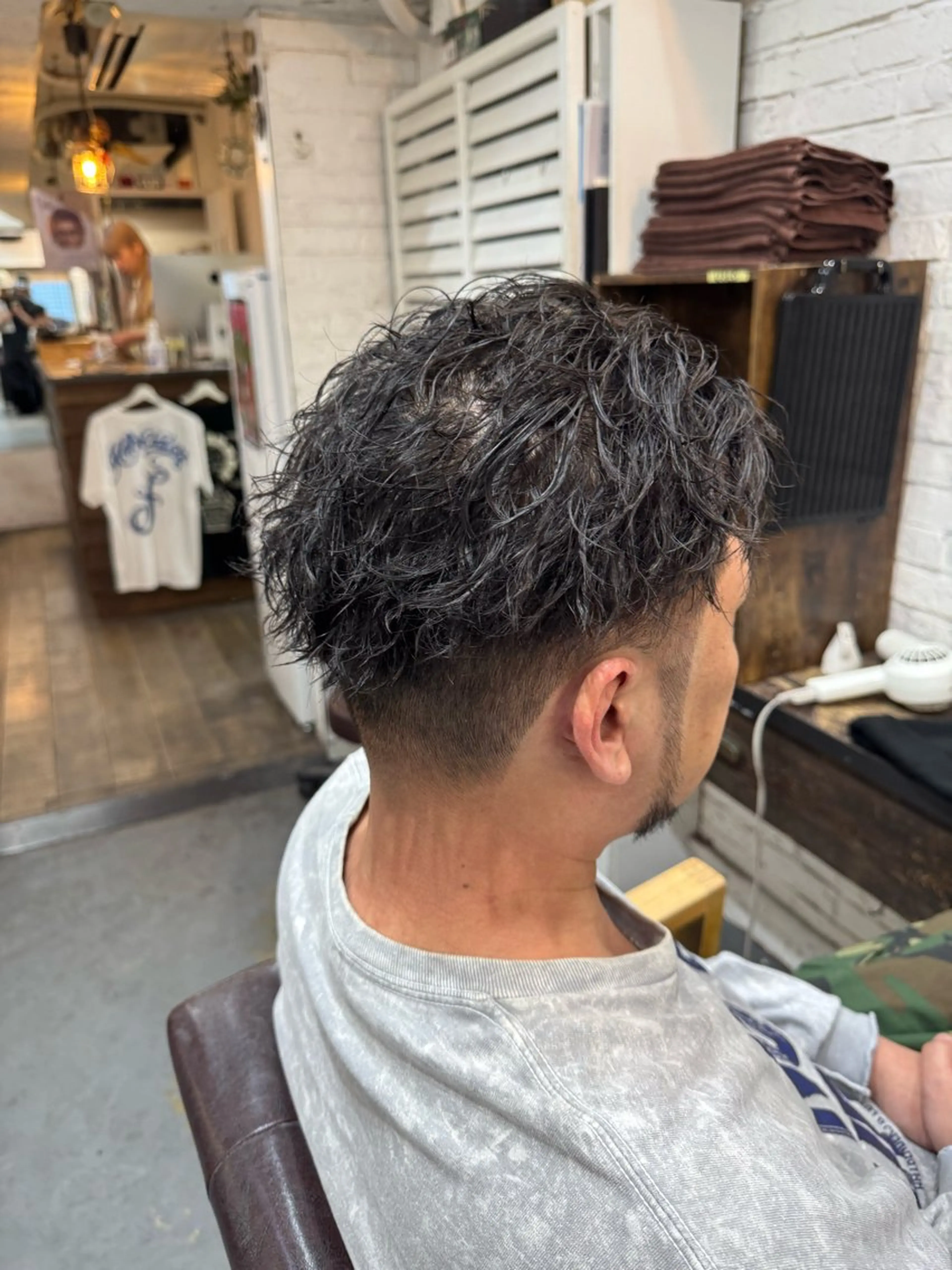 ショート パーマ メンズ フェードカット メンズパーマ メンズツイストパーマ ツイストパーマ カット パーマ トリートメント 💈メンズ特化💈 TASUKUのヘアスタイル
