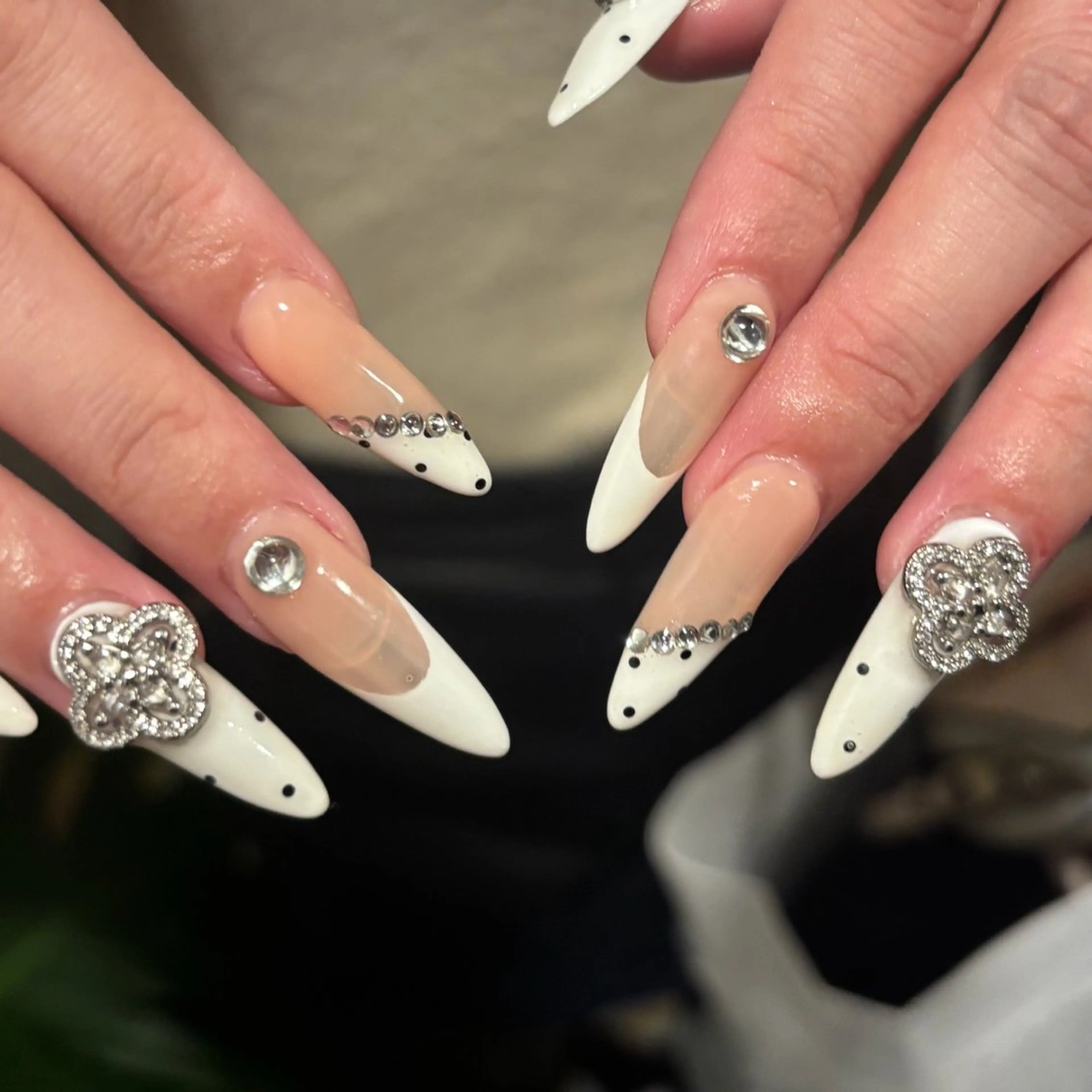 ネイル ハンドネイル 激安ネイルサロン 24nailのネイルデザイン