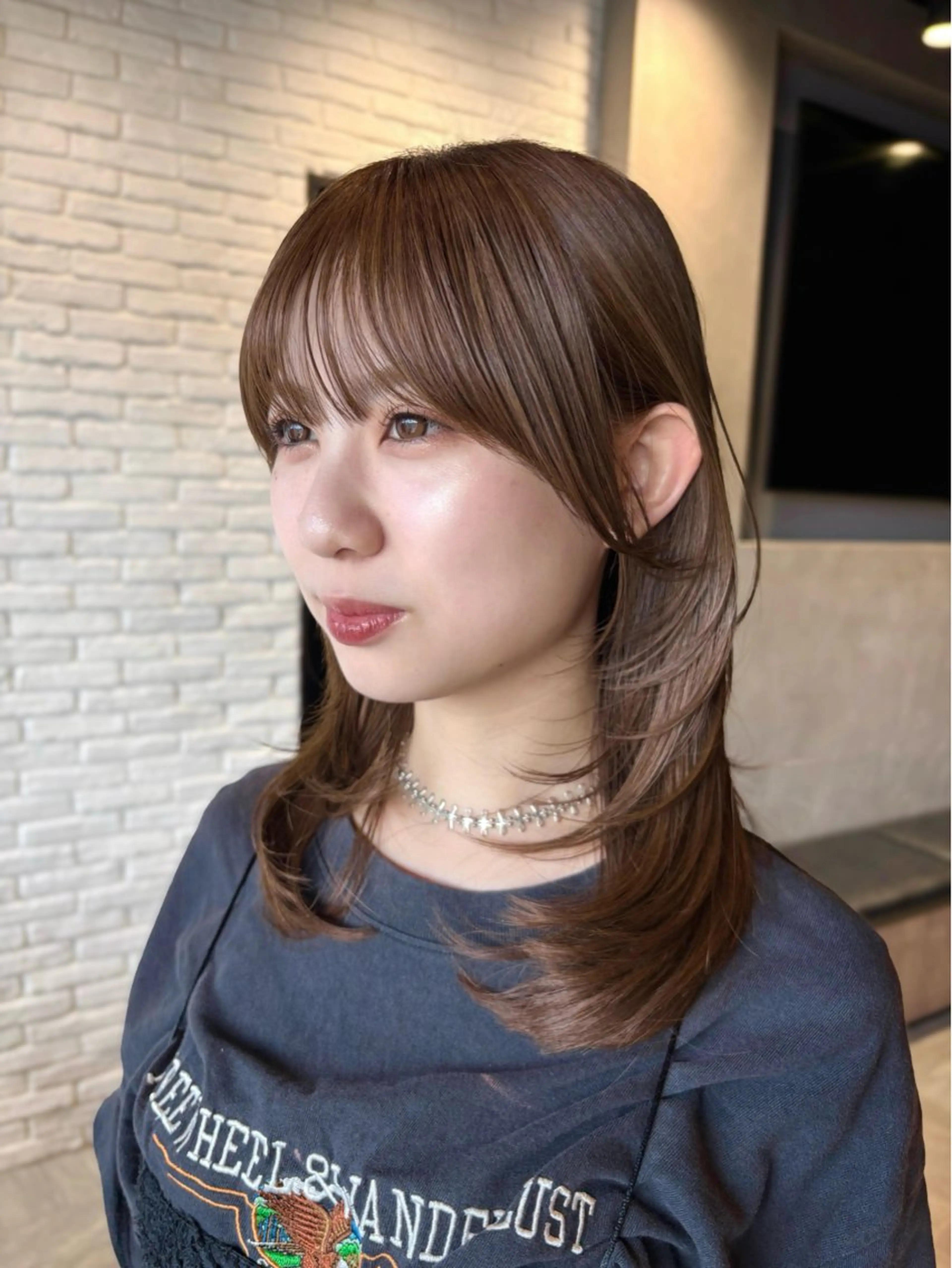 ミディアム カラー ミディアムレイヤー レイヤーカット 似合わせカット カット 縮毛矯正 トリートメント 顔まわり/レイヤー/ 透明感/まいな🥨のヘアスタイル