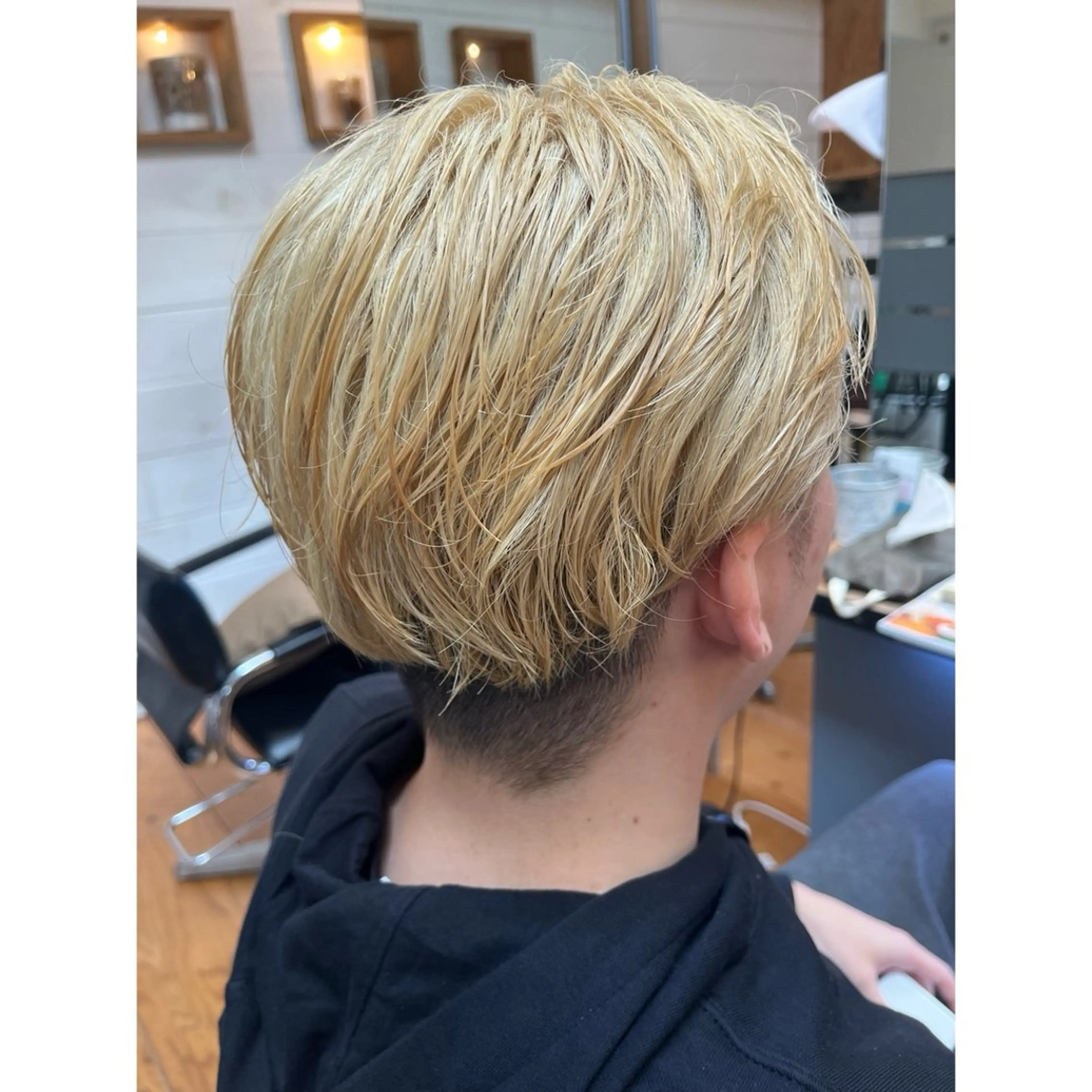 メンズ メンズブリーチ メンズハイトーン カット ヘアカラー トリートメント Lagom なかだのヘアスタイル