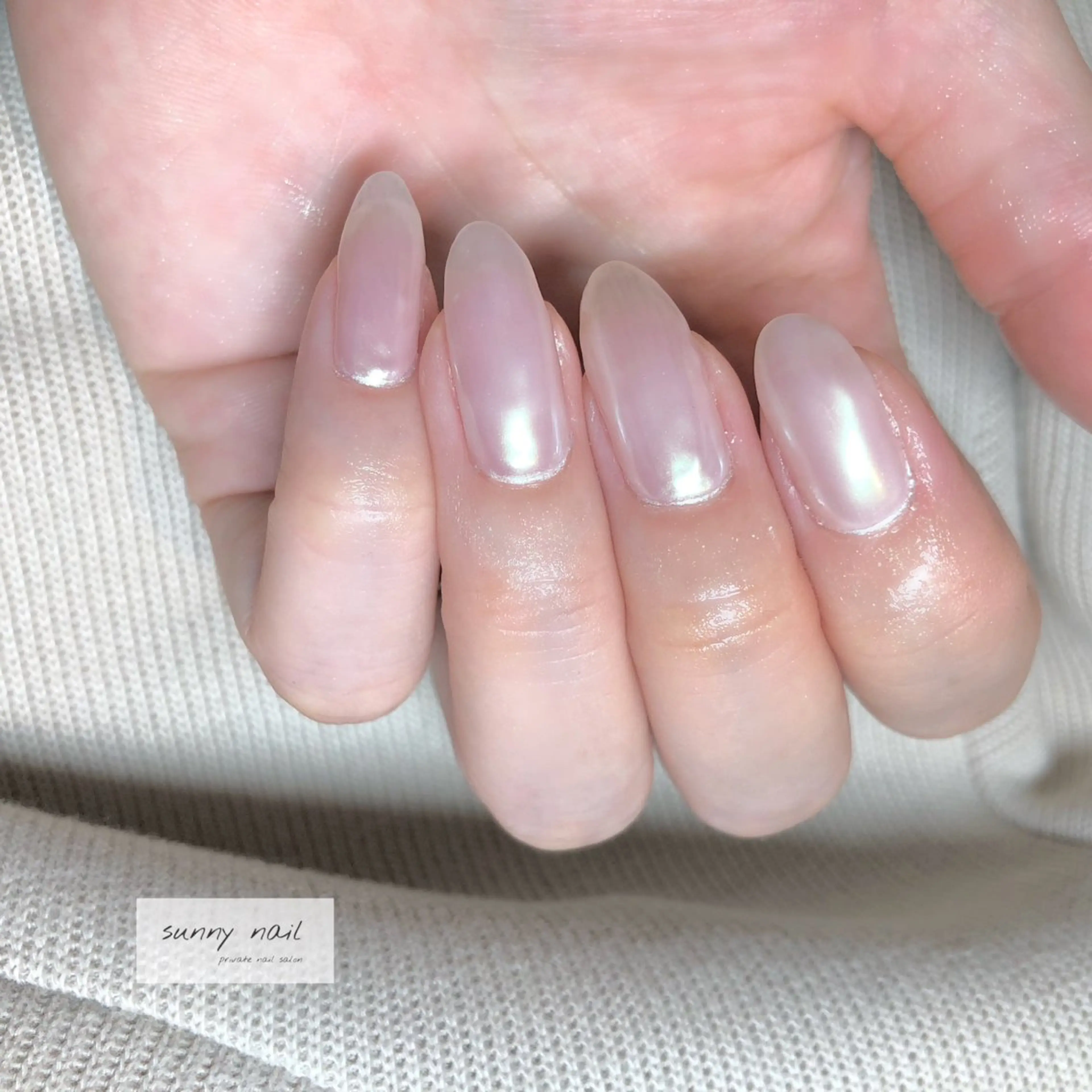 ネイル オーロラネイル ミディアムネイル ミラーネイル ニュアンスネイル sunny nailのネイルデザイン