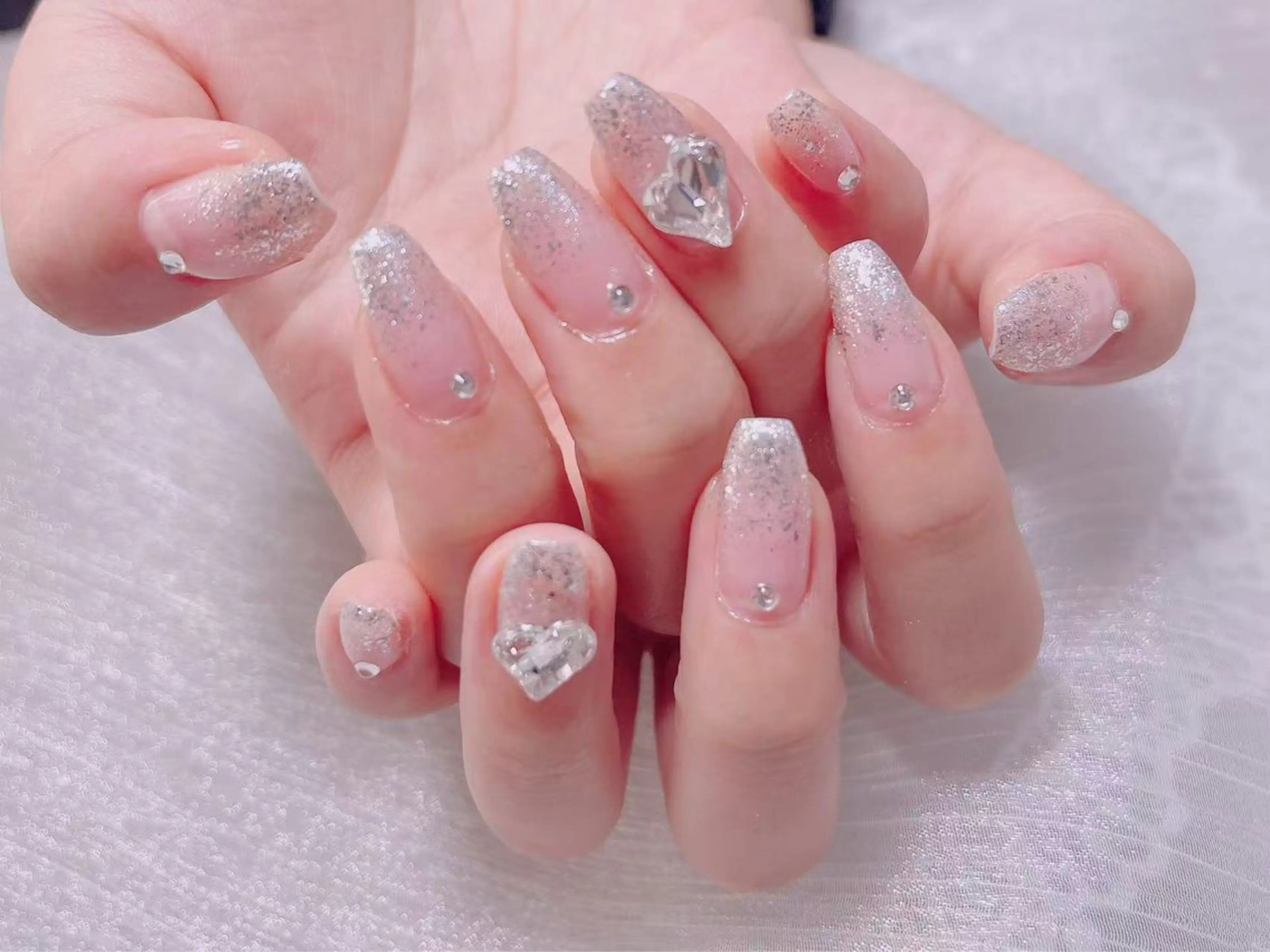 ネイル ハンドネイル Kari ネイルサロンのネイルデザイン