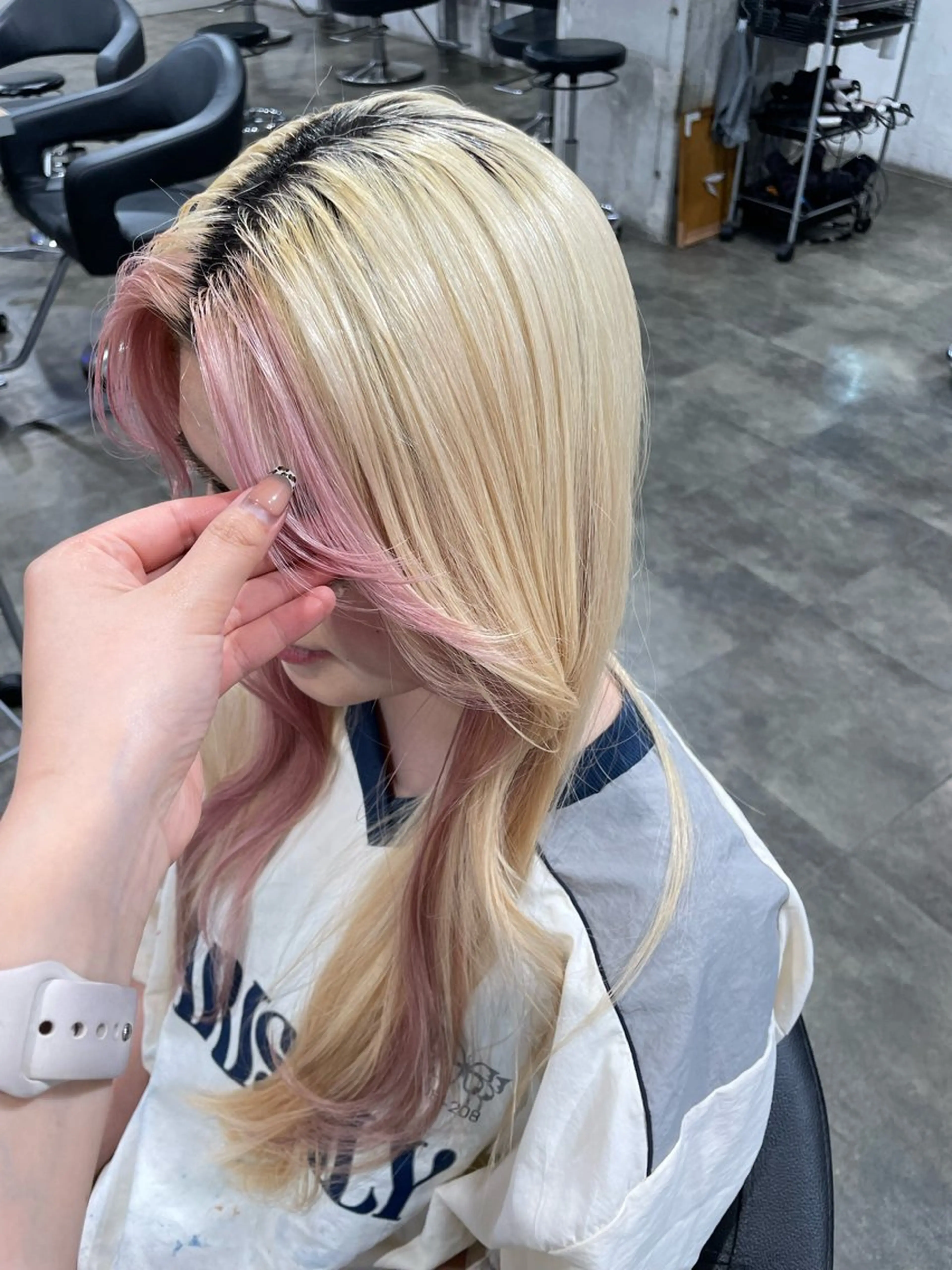 ロング カラー ヘアカラー ハイトーンブロンド 横浜💞ミオのヘアスタイル