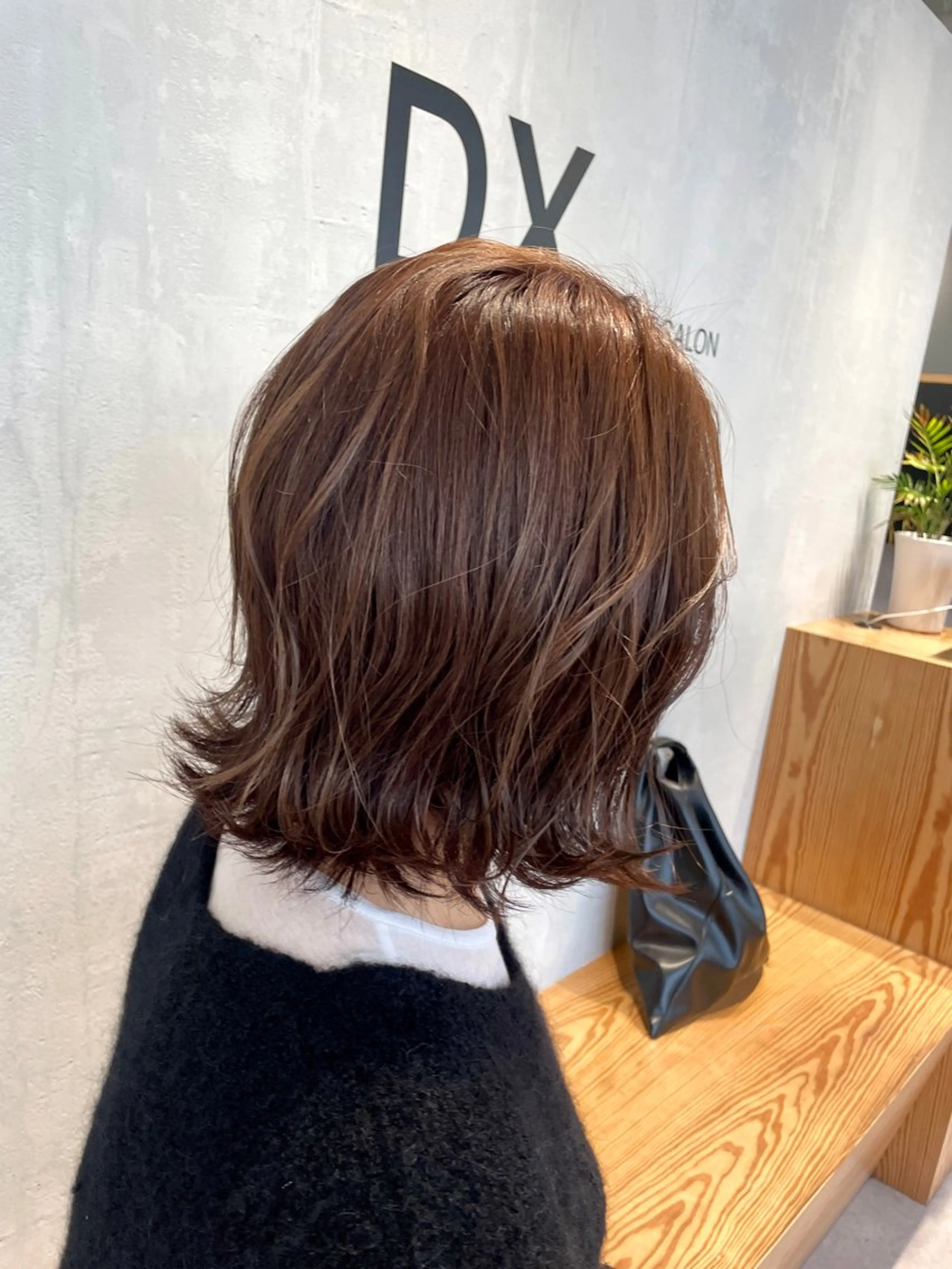 ショート ハイライト ヘアカラー トリートメント DX SHARE SALON所属・ツヤ感白髪ぼかし KEIKOのヘアスタイル