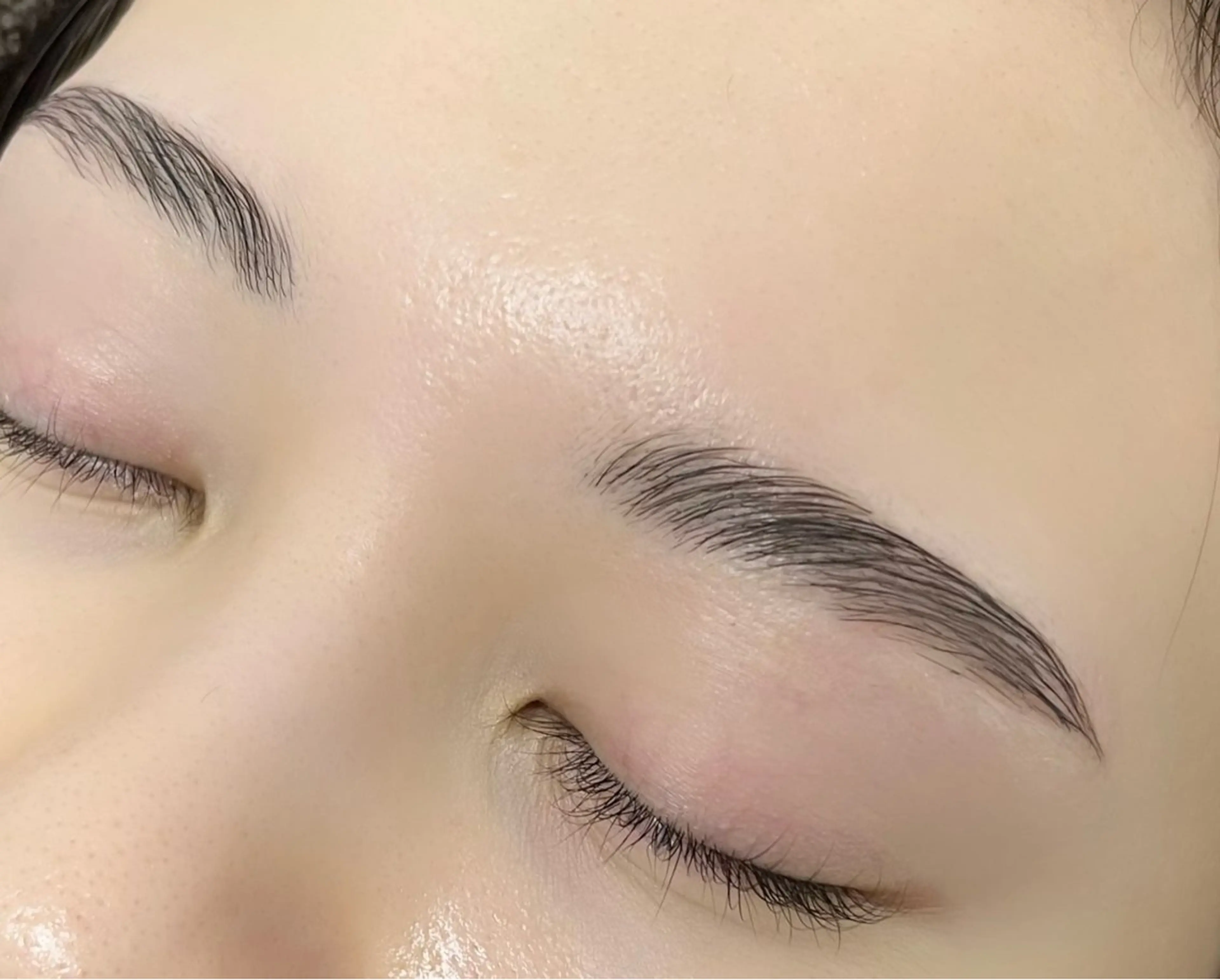 アイブロウ ハリウッドブロウリフト enu大阪梅田店【エヌ】所属・大西 里奈のマツエク・マツパデザイン