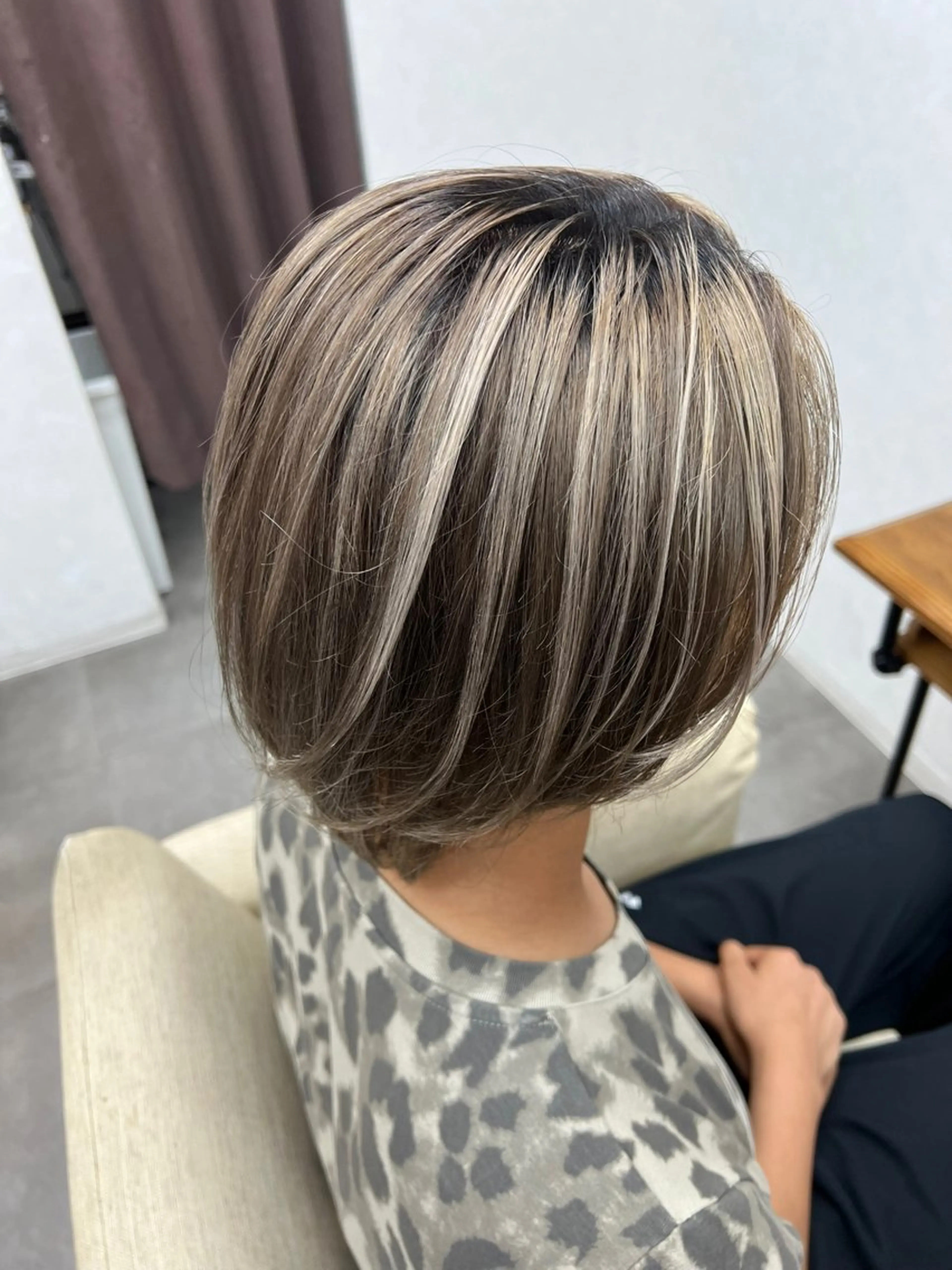 ショート ヘアカラー ブリーチカラー HAZUKI🦖のヘアスタイル
