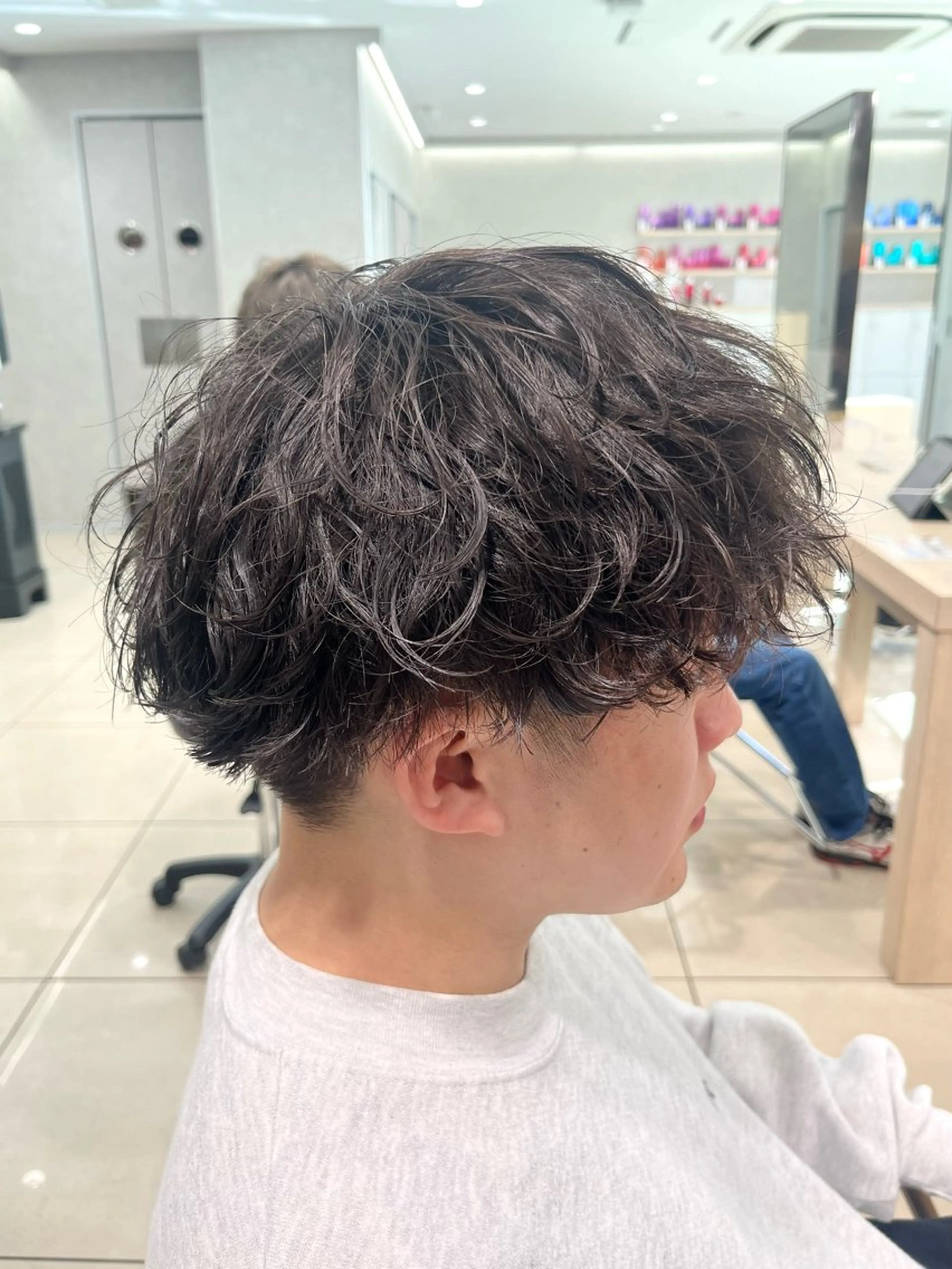パーマ メンズ メンズパーマ 波巻きパーマ カット パーマ トリートメント 巖本 真希のヘアスタイル