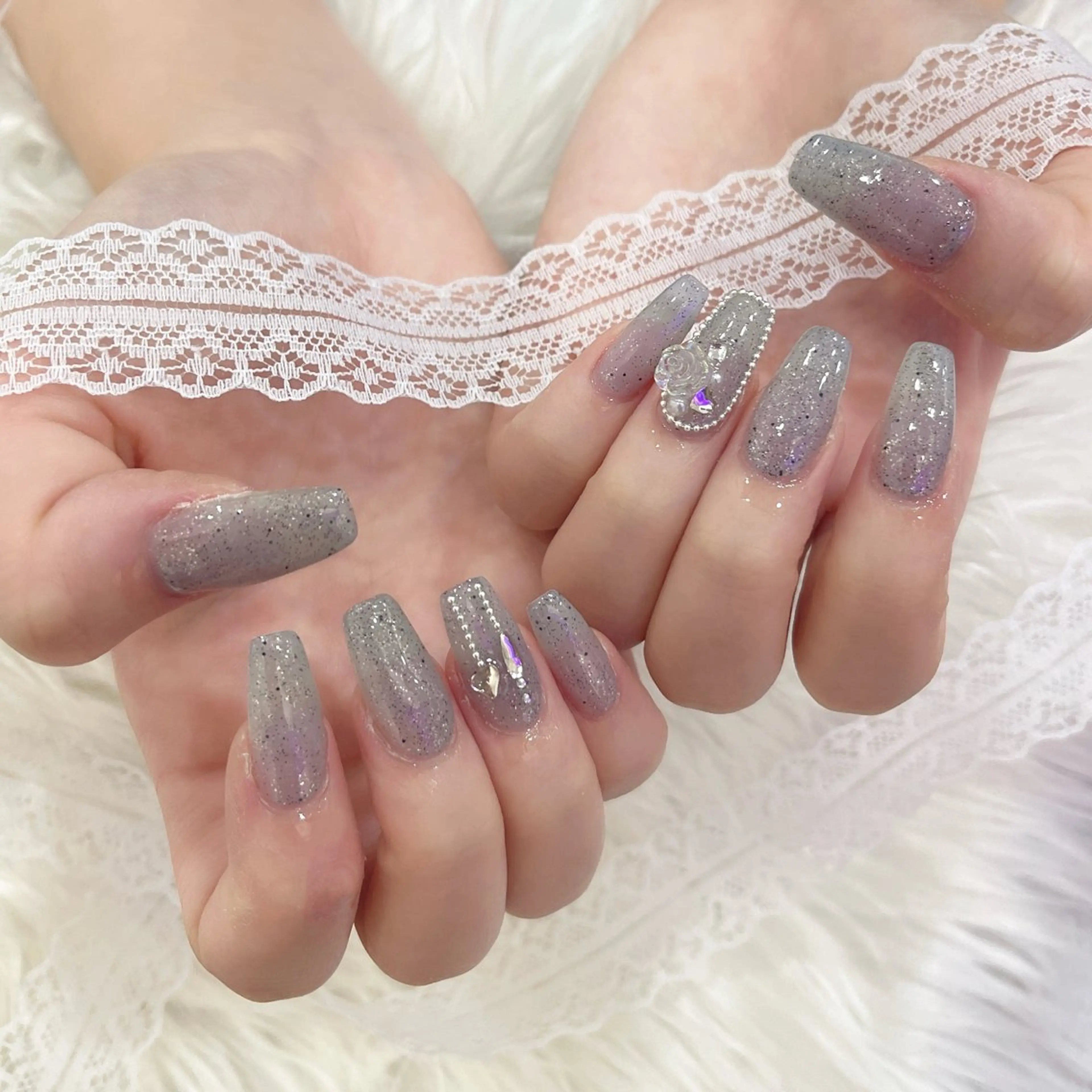 ネイル アートネイル クリアネイル ジェルネイル ガーリー ゴージャス ハンドネイル モンナ CCのネイルデザイン