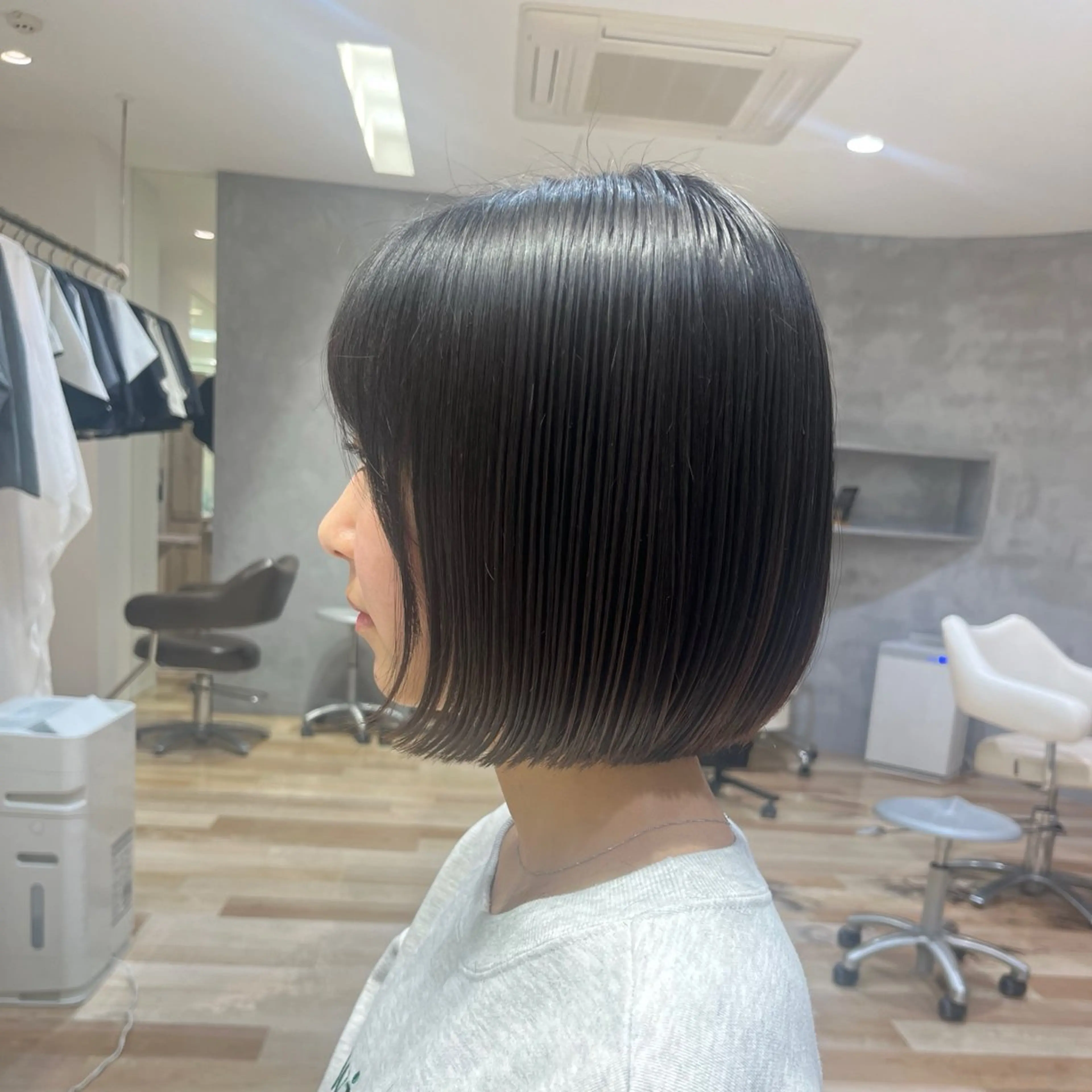 ミディアム ボブ ふんわりレイヤー /Lobec 田代のヘアスタイル