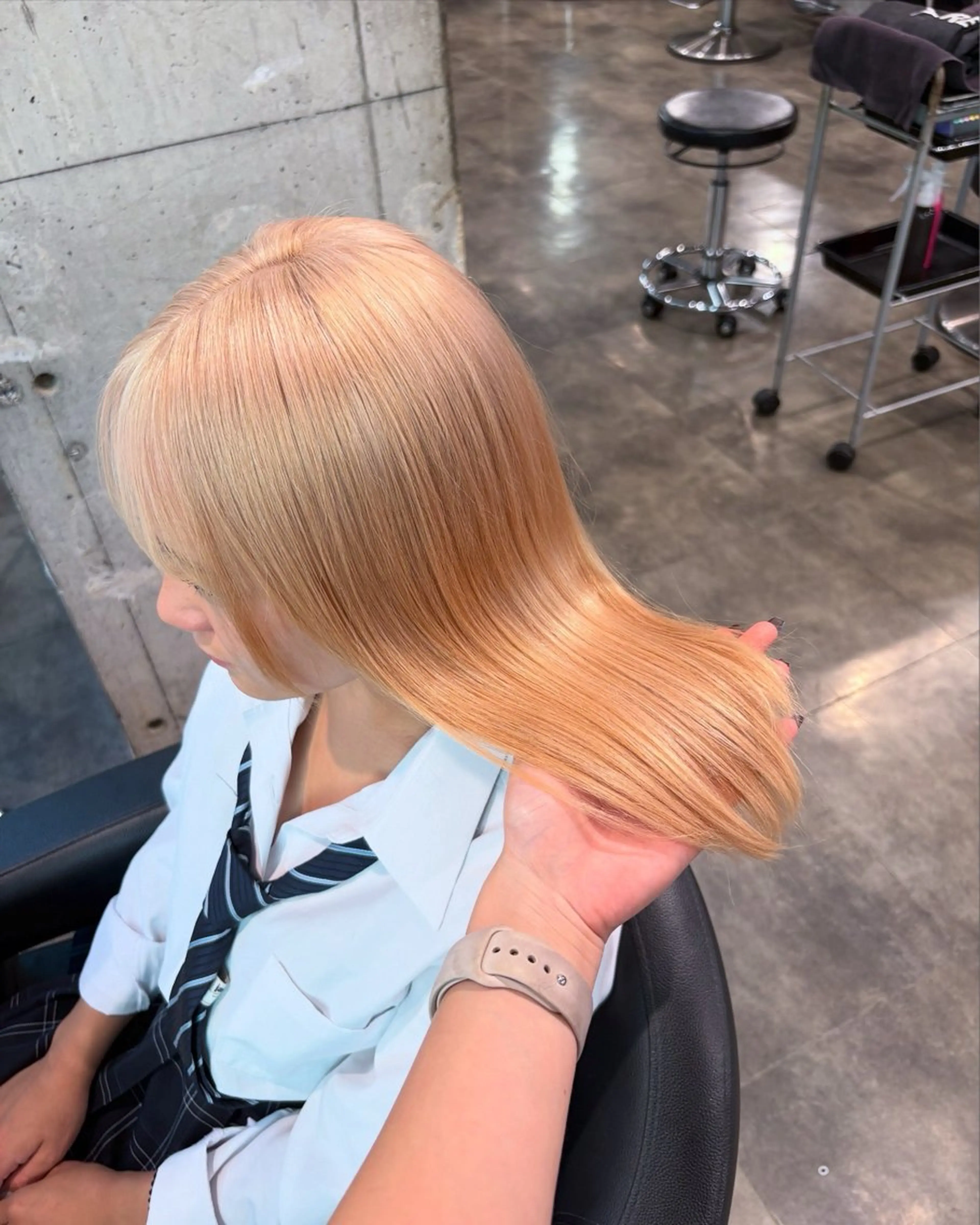 ミディアム カラー ヘアカラー トリートメント ハイトーンブロンド 横浜💞ミオのヘアスタイル